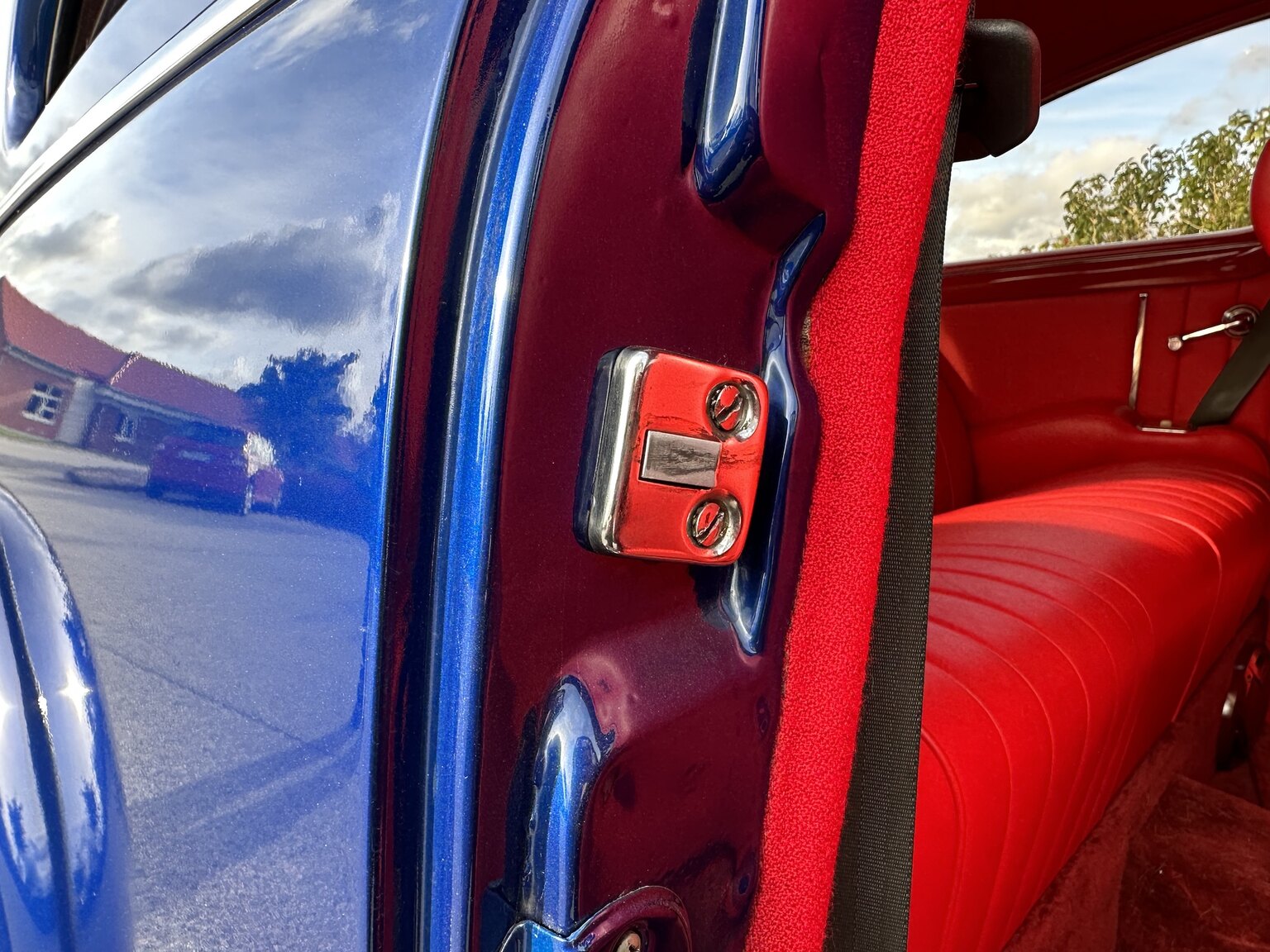 Interior image of 1948 Oldsmobile Dynamic 78 Club Sedan (31)