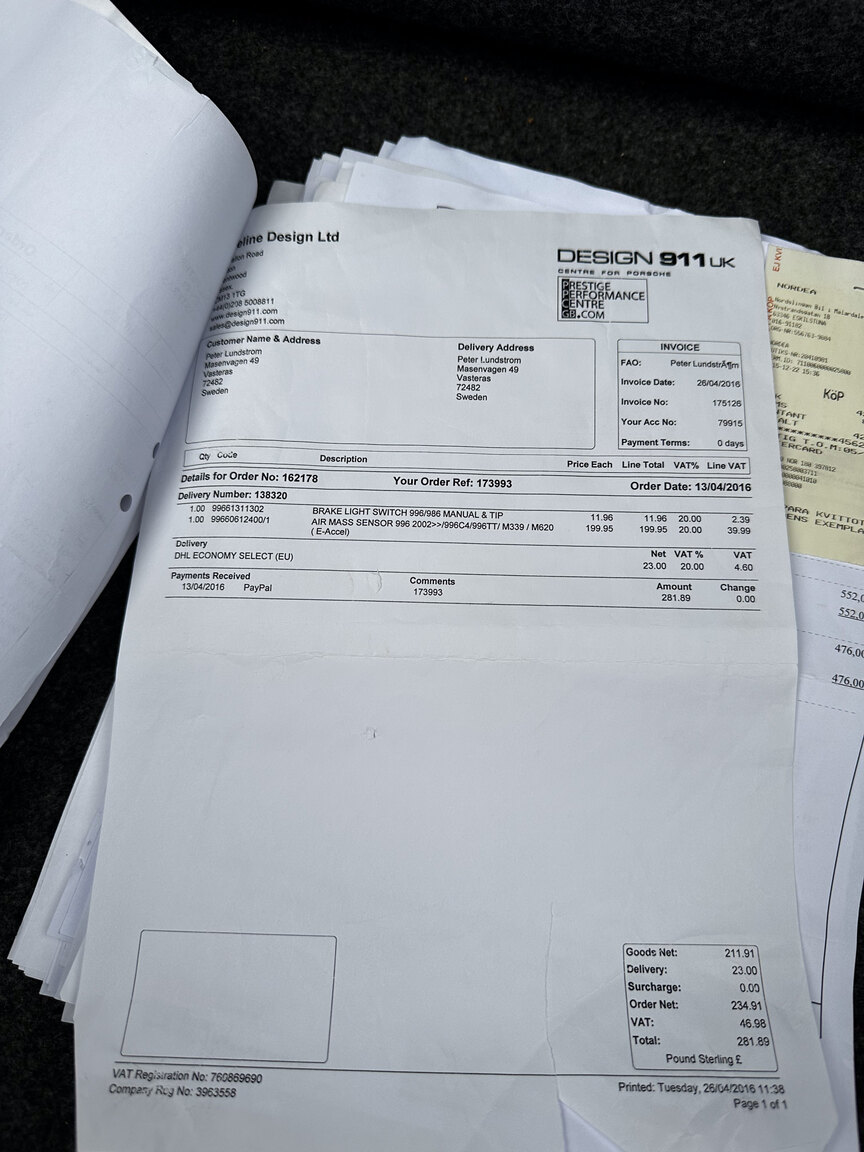 Documentation for 1999 Porsche 911 Carrera 4