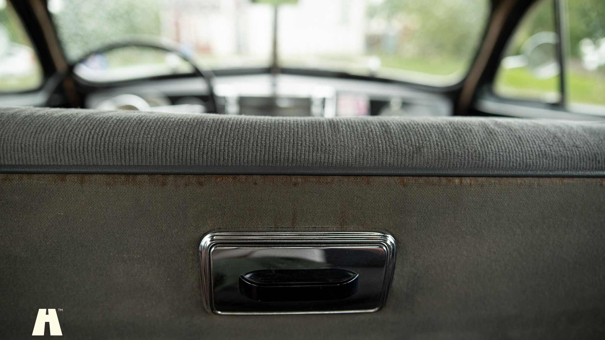Interior image of 1949 Buick Super Eight (80)
