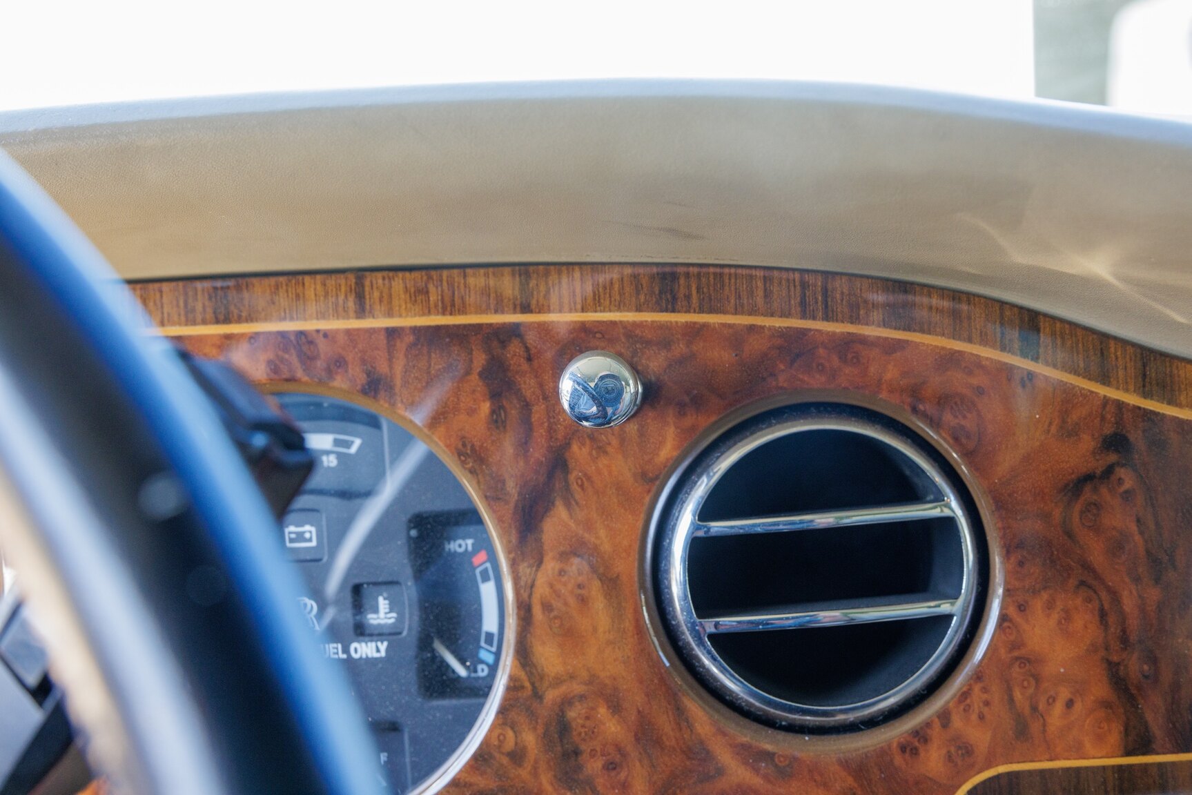Innenraumfoto von 1991 Rolls Royce Silver Spur LWB