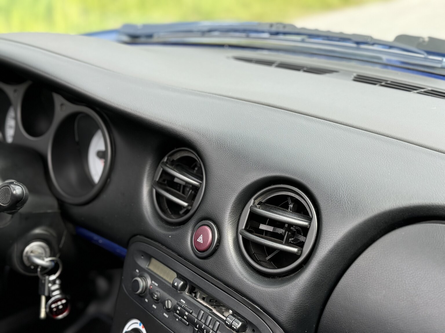 Interior image of 1997 Fiat Barchetta