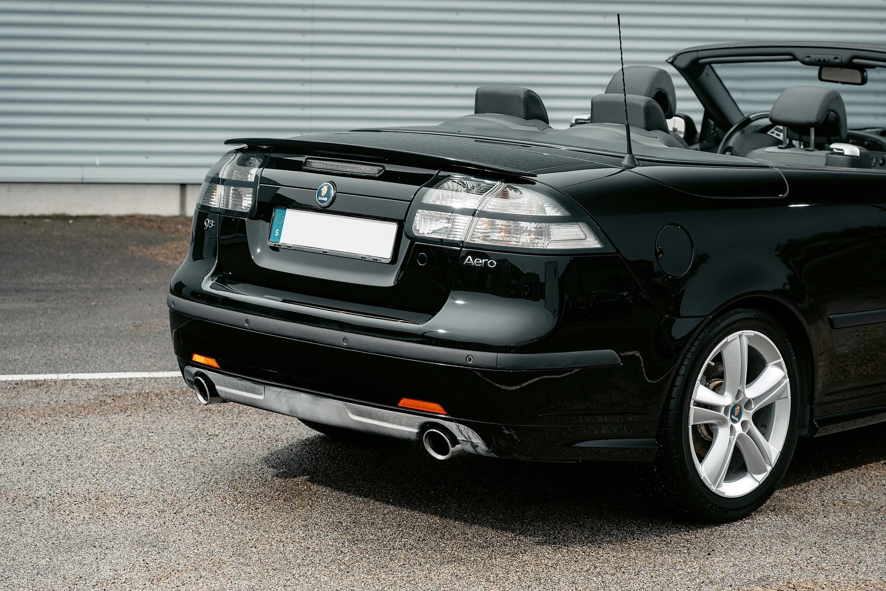 Exterior image of 2004 SAAB 9-3 Aero 2.0T Cabriolet (55)