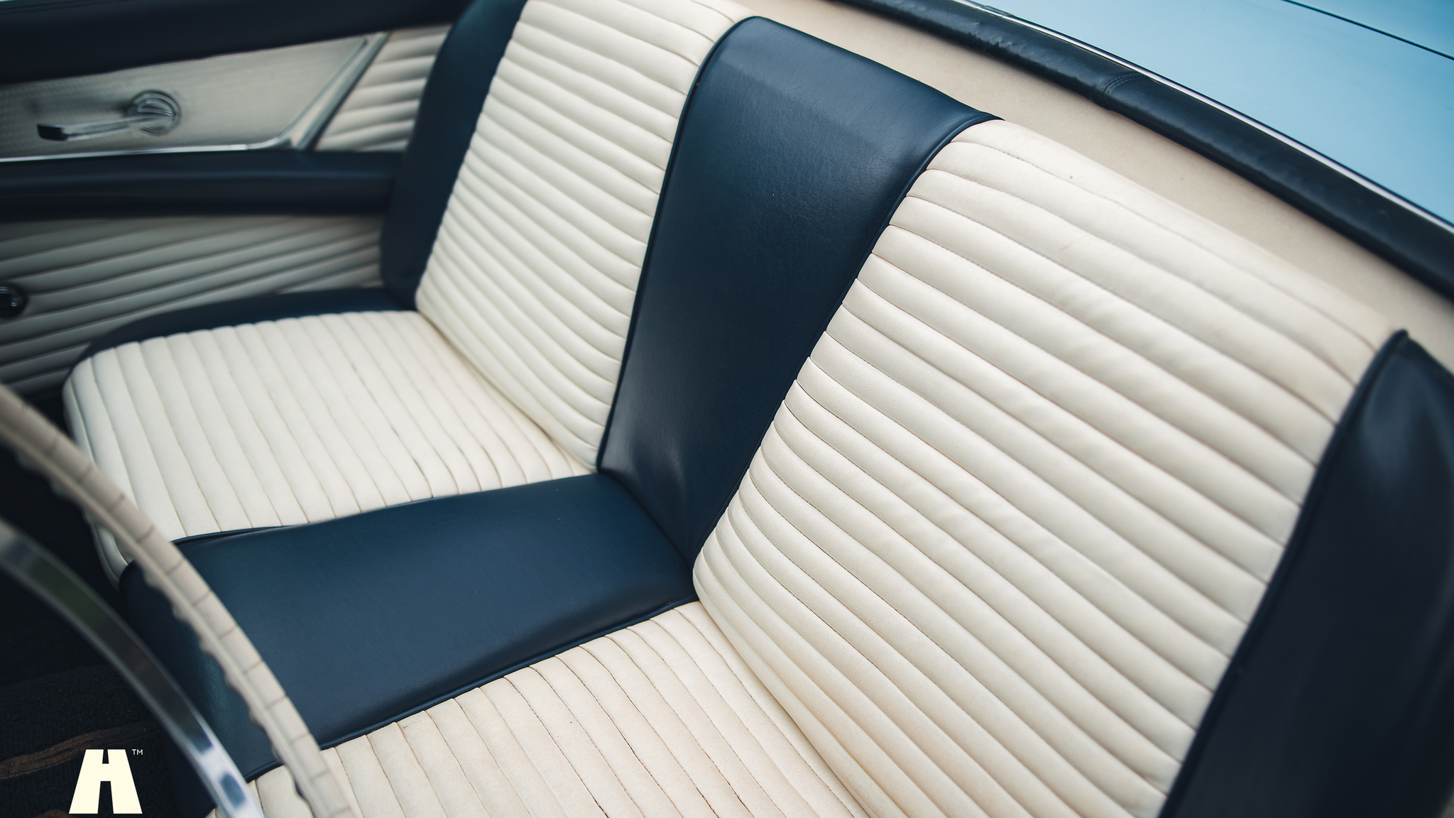 Innenraumfoto von 1957 Ford Thunderbird D-Code