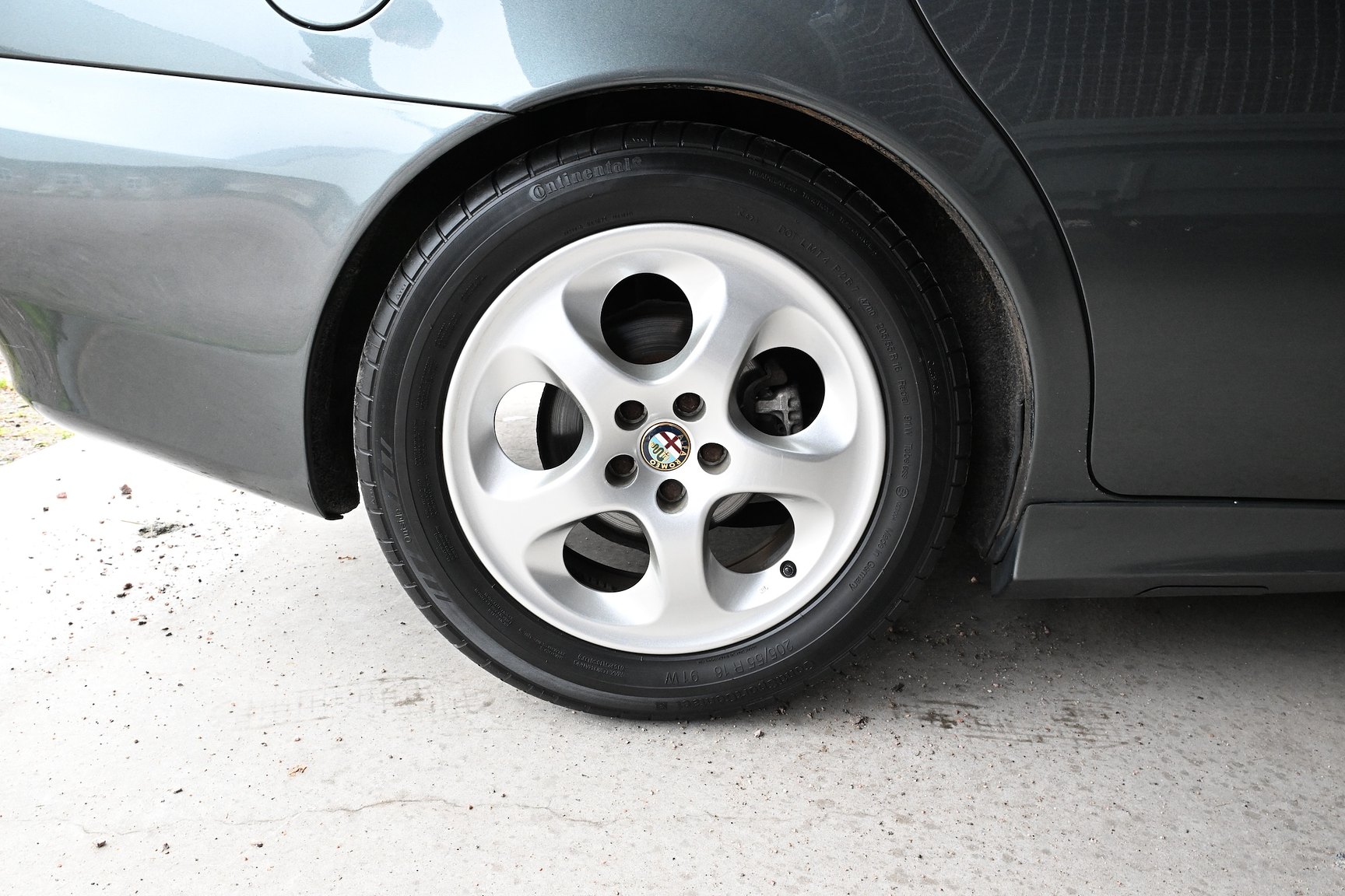 Exteriörbild på 2000 Alfa Romeo 156 Sportwagon TS Selespeed Distinctive