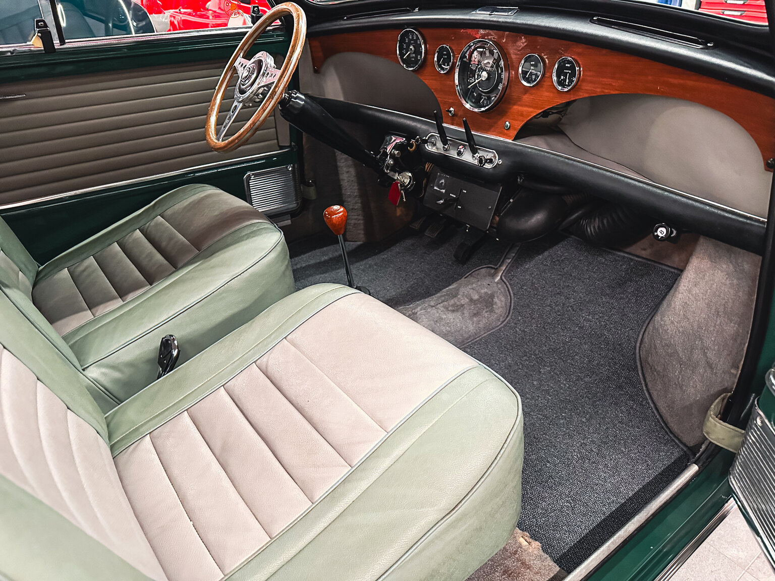 Interiörbild 1965 Austin Cooper