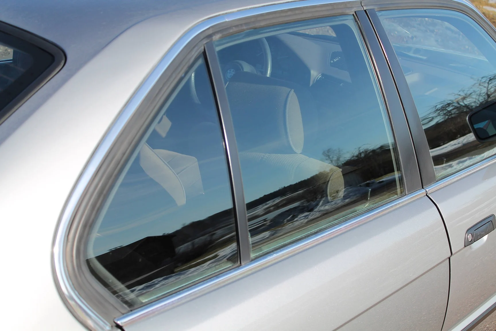 Exterior image of 1988 BMW 535i - NO RESERVE (142)