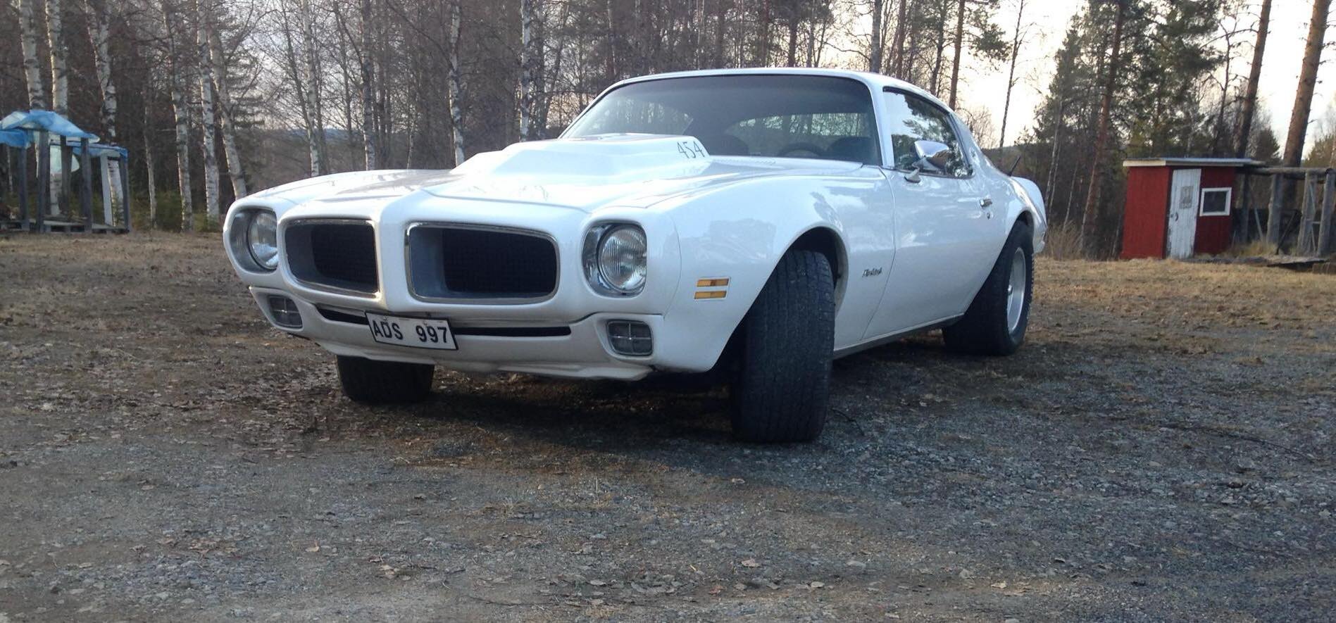 Exteriörbild på 1975 Pontiac Firebird Esprit 