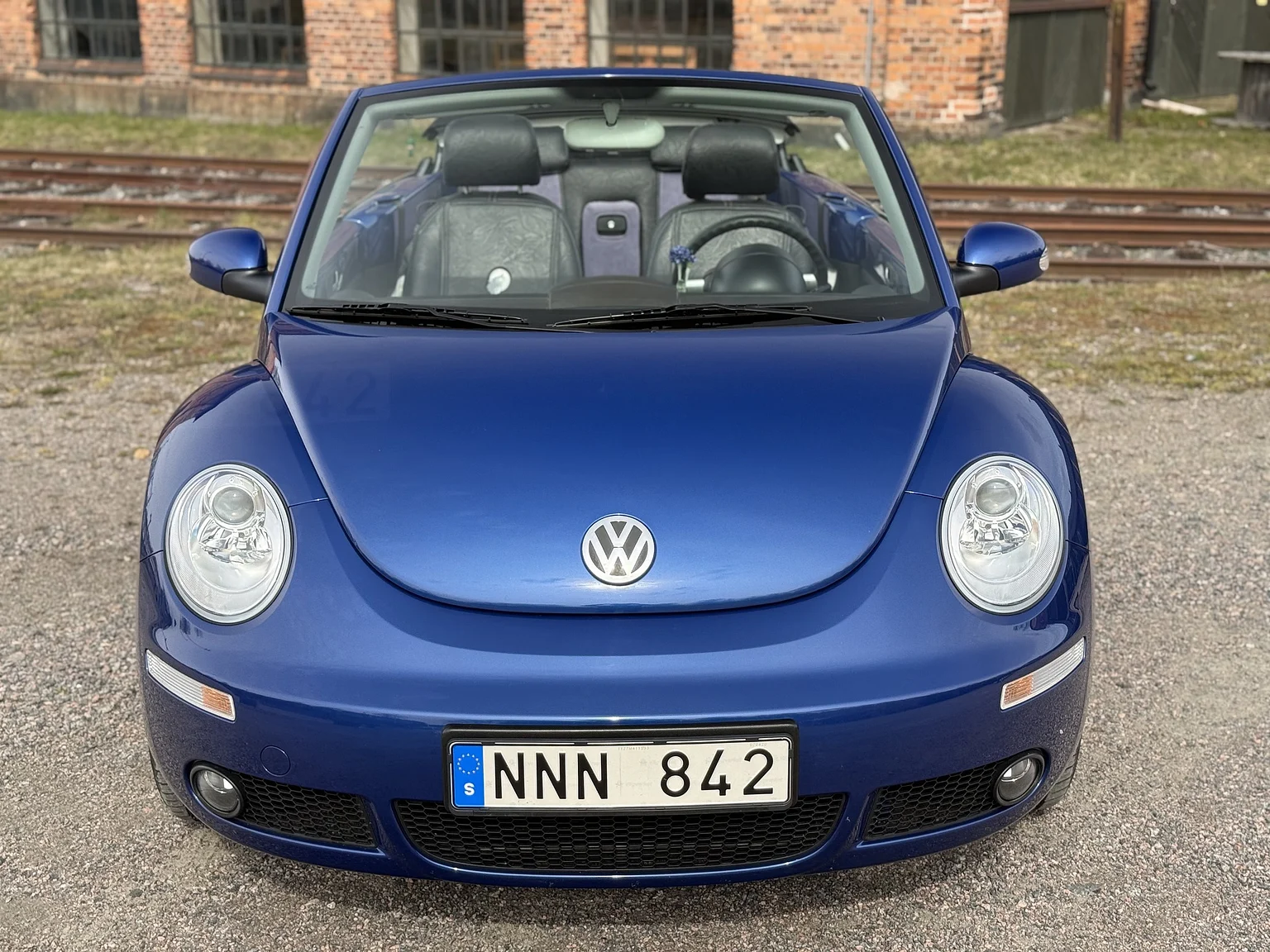 Exterior image of 2007 VW Beetle 1600 Cabriolet  (13)
