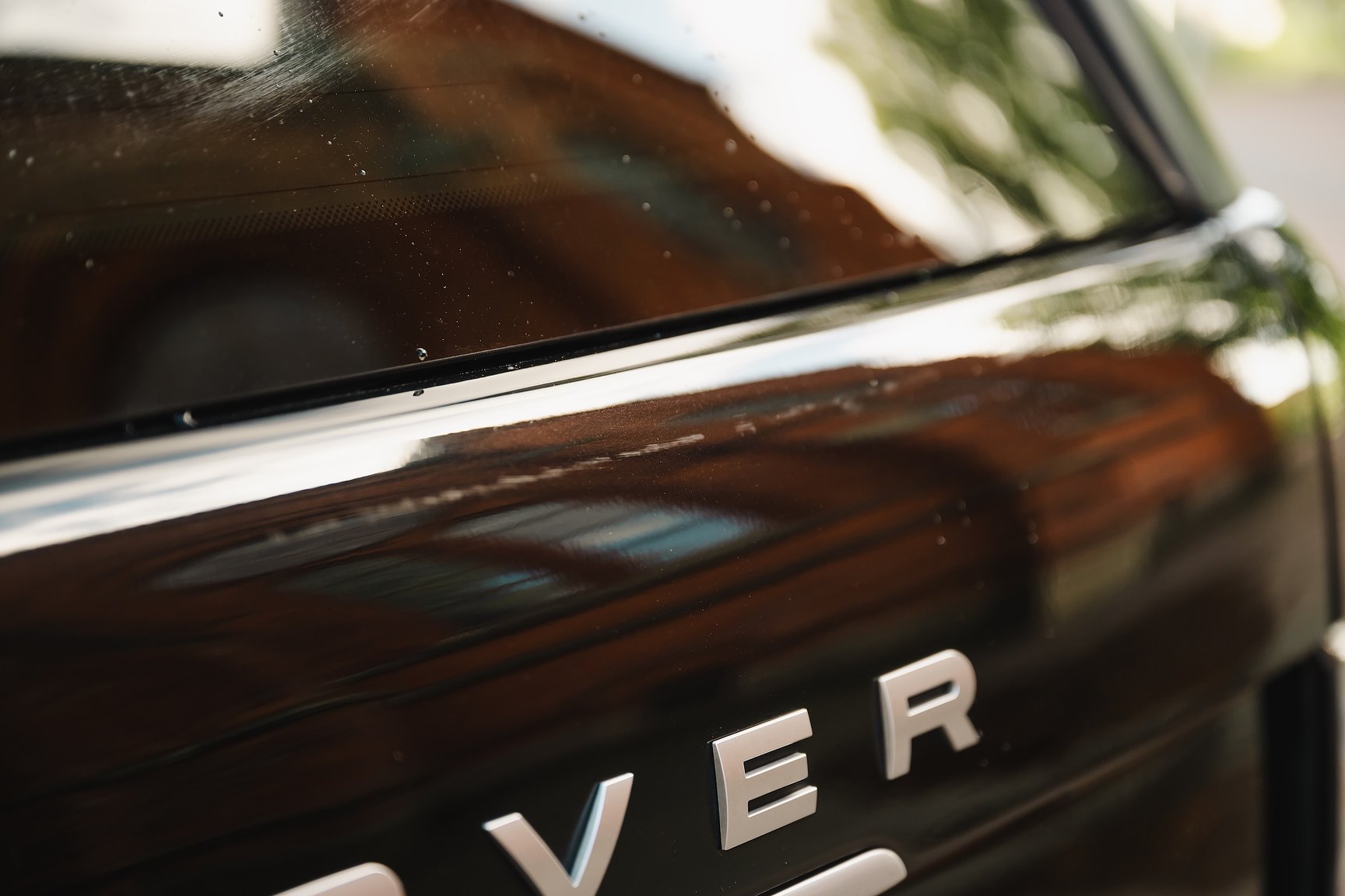 Exterior image of 2012 Range Rover 4.4 TDV8 Westminster 