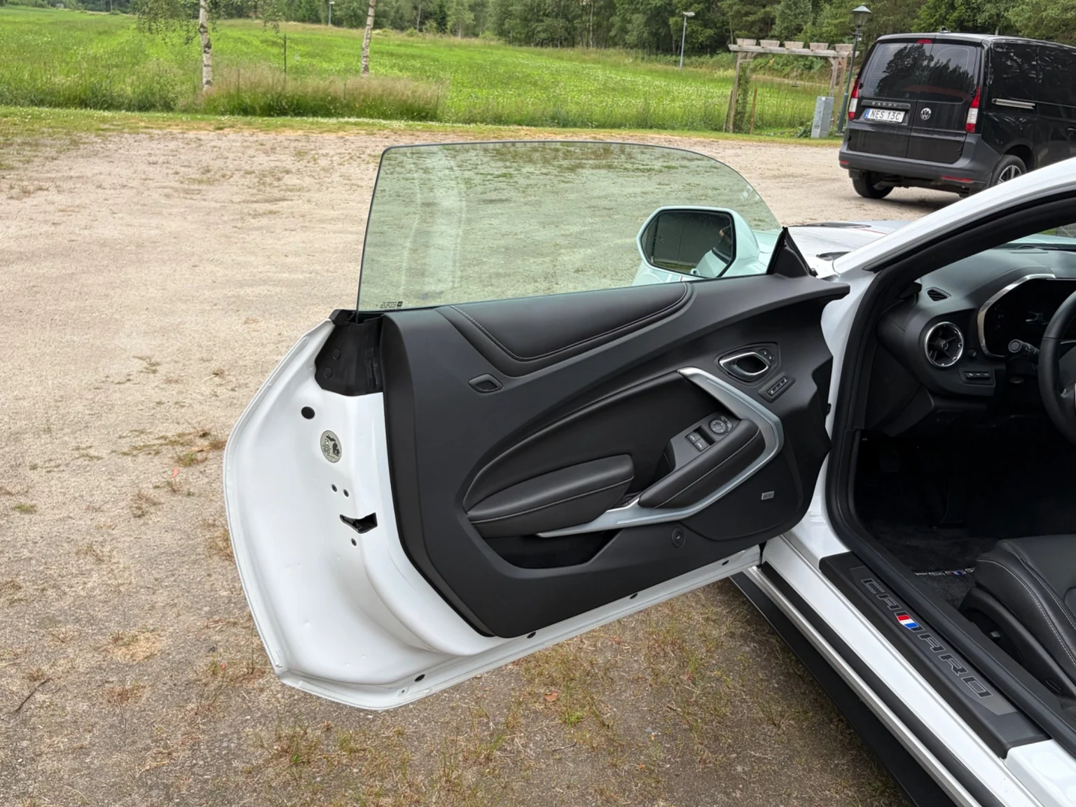 Innenraumfoto von 2017 Chevrolet Camaro SS (19)
