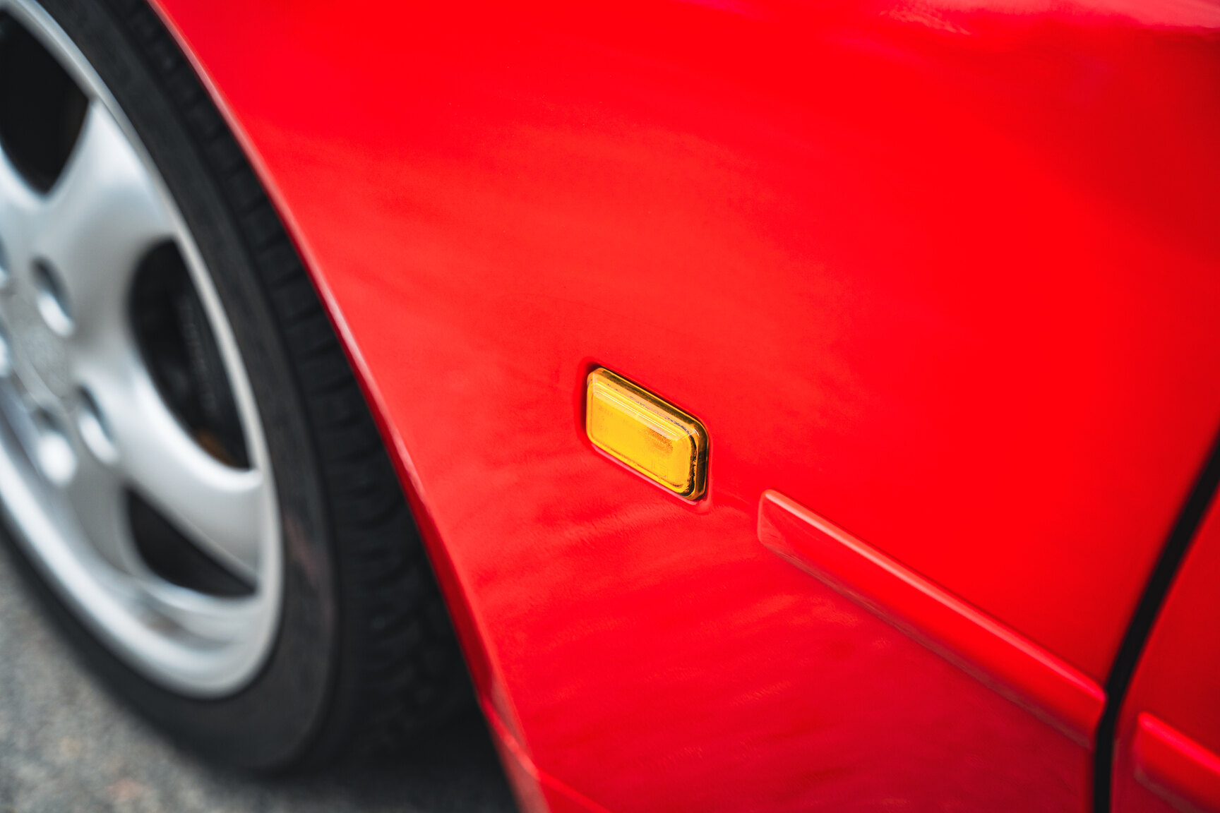 Exteriörbild på 1990 Porsche 944 Turbo