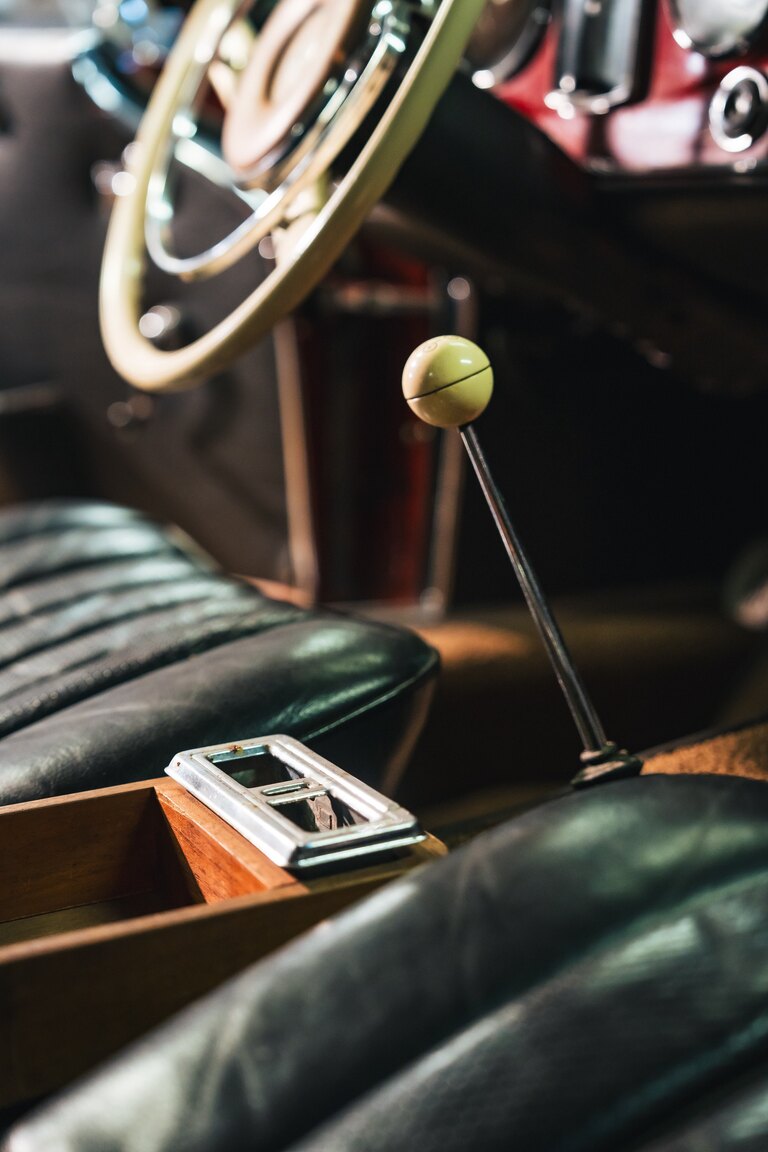 Interiörbild 1966 Mercedes-Benz 230 SL 