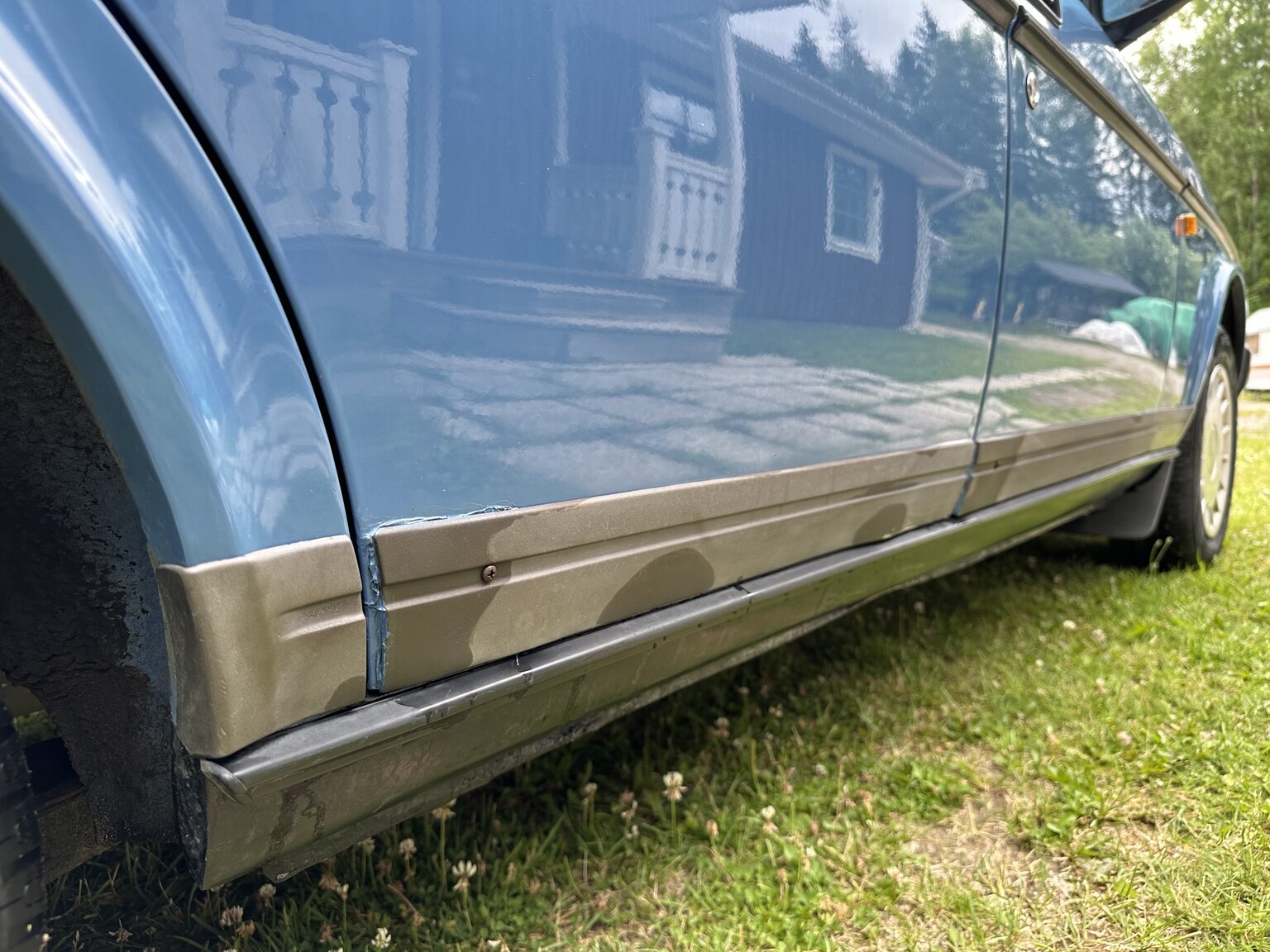 Exteriörbild på 1986 Volvo 244