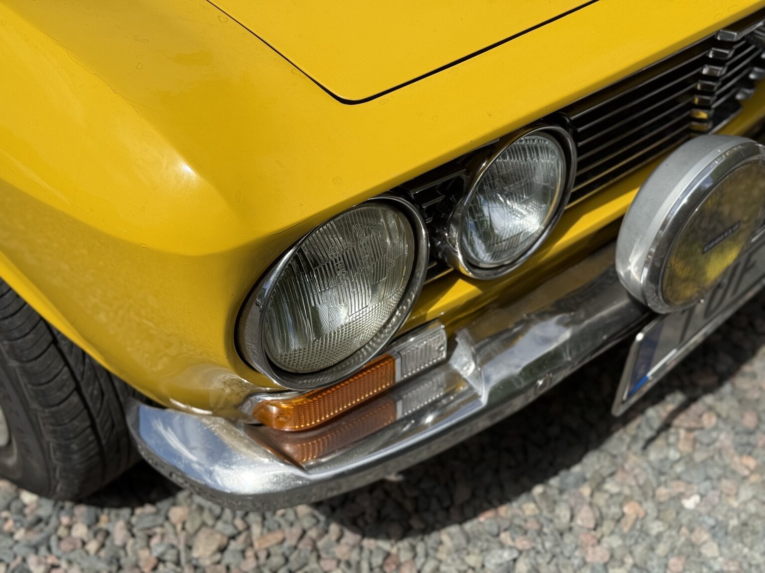 Exterior image of 1974 Alfa Romeo GT 1600 Junior