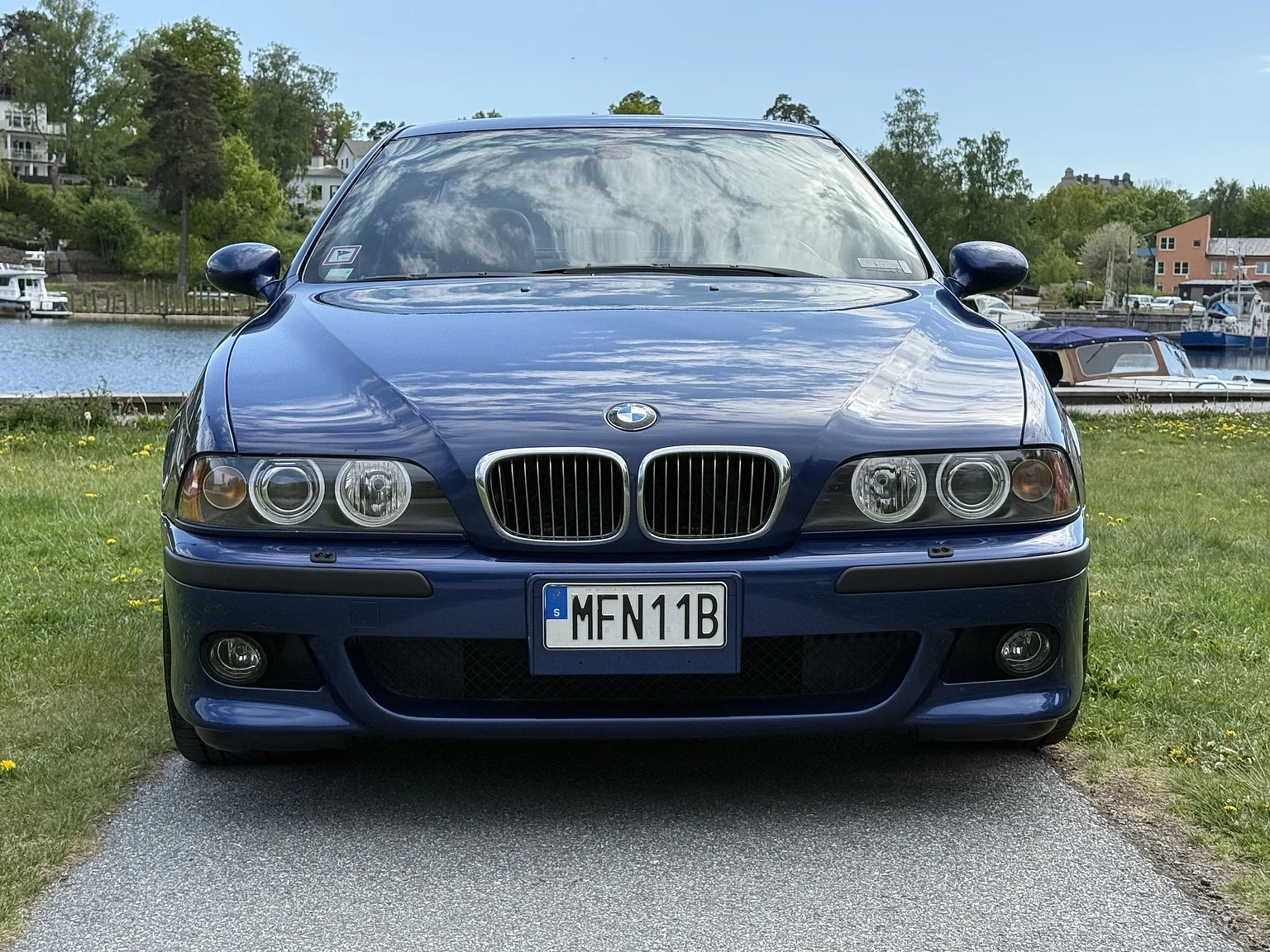 Exterior image of 2001 BMW M5 E39 LCI (44)