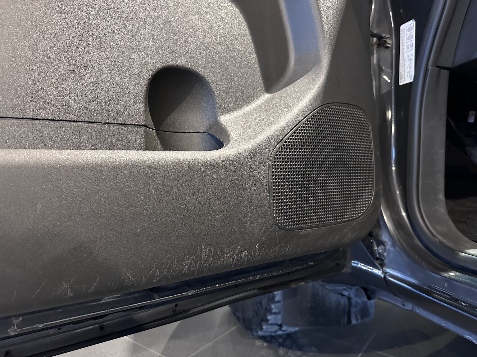 Innenraumfoto von 2006 Nissan Navara A-traktor (16)