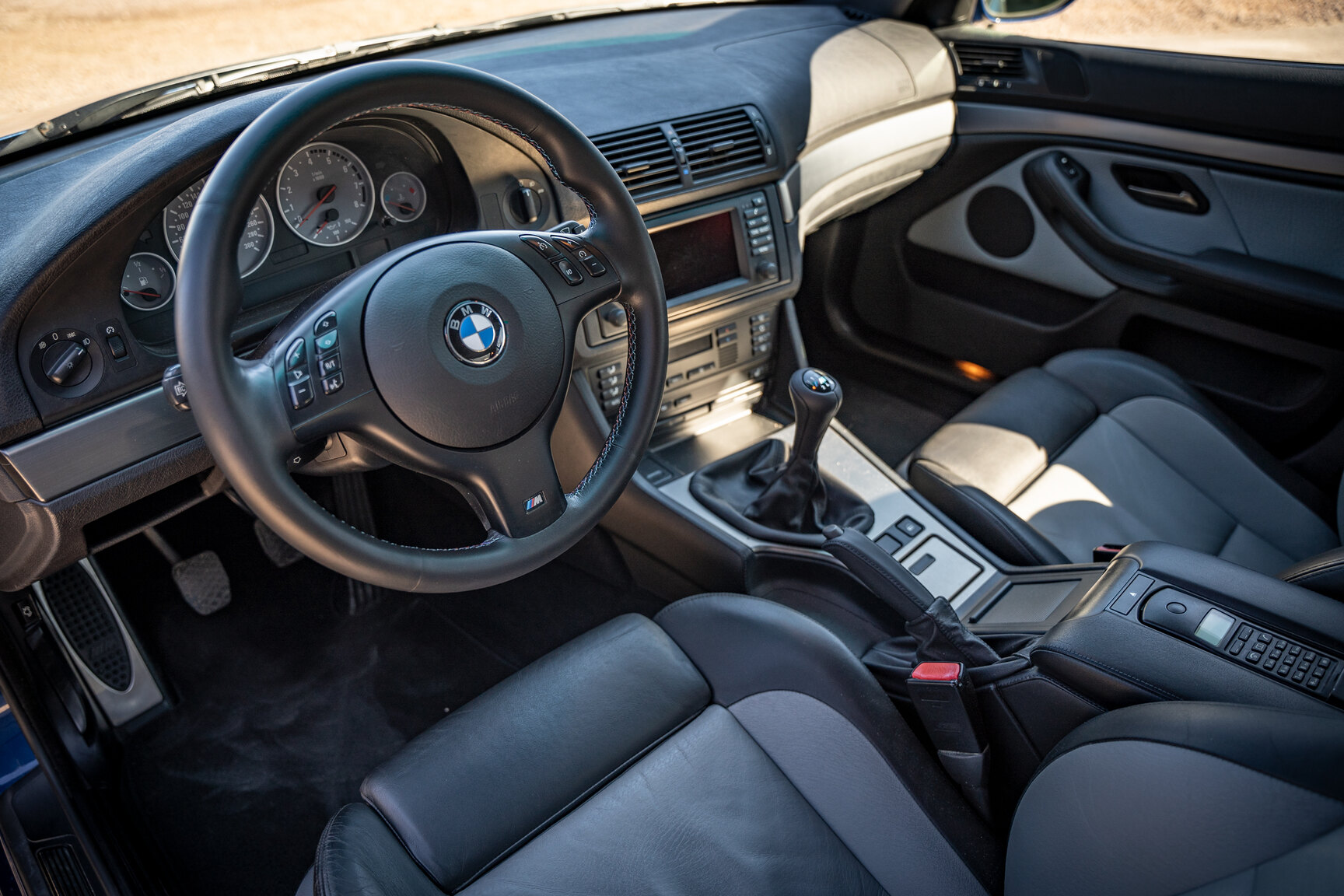 Interior image of 2003 BMW M5