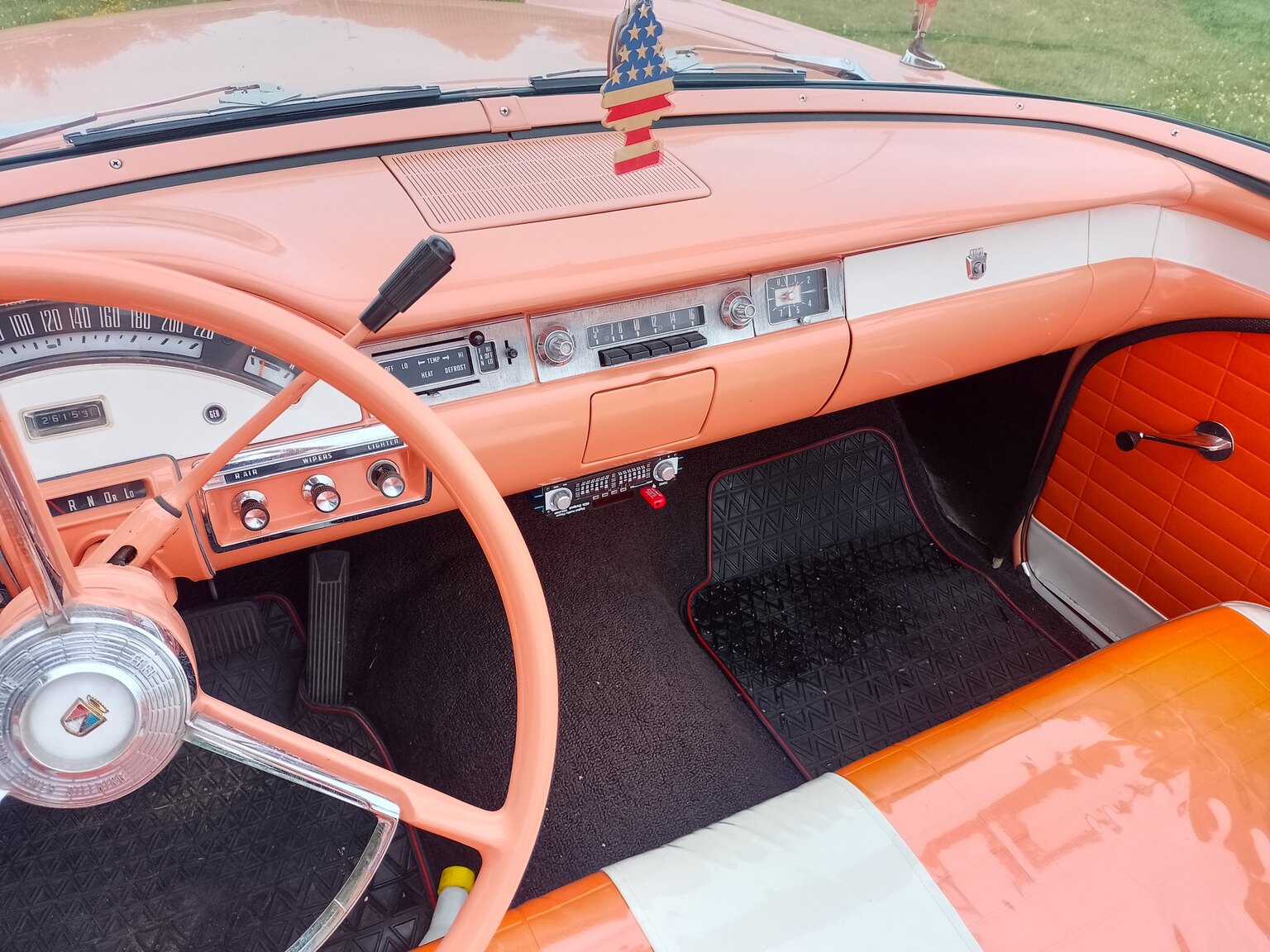 Interior image of 1957 Ford Fairlane 500 Skyliner Retract