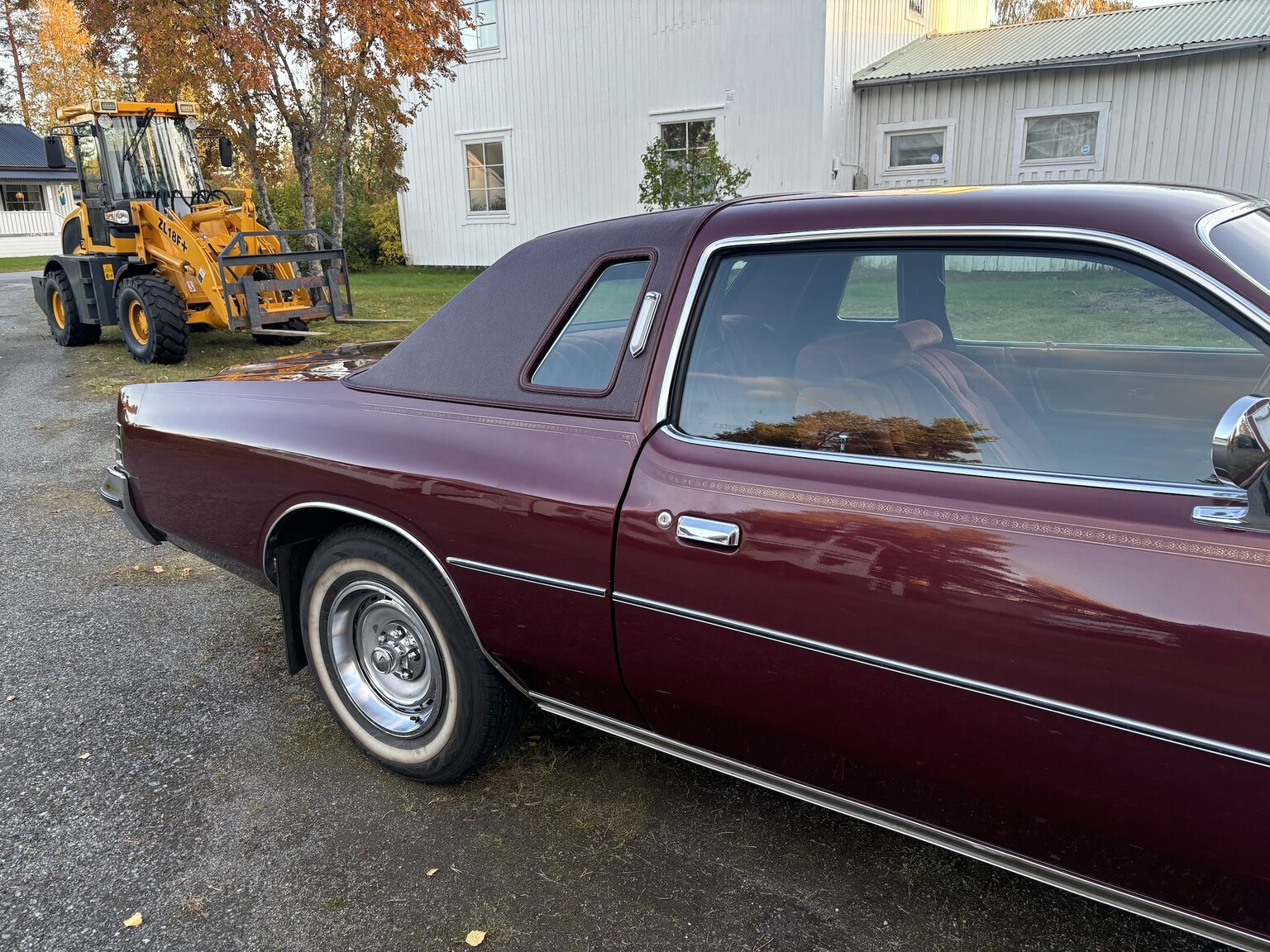 Aussenfoto 1976 Chrysler Cordoba