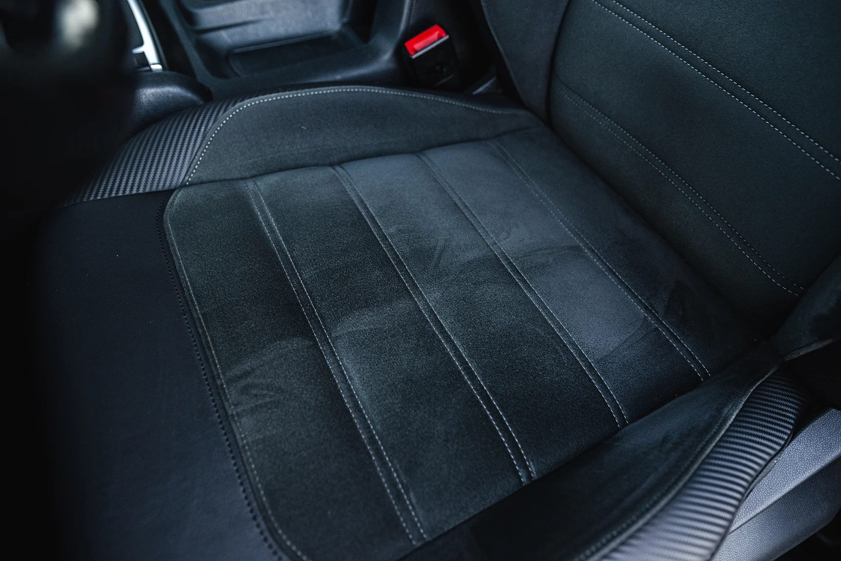 Innenraumfoto von 2020 Northea Camper Expedition Volkswagen Amarok (22)