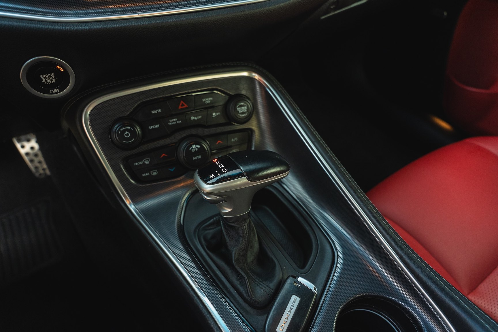 Interior image of 2018 Dodge Challenger R/T 392