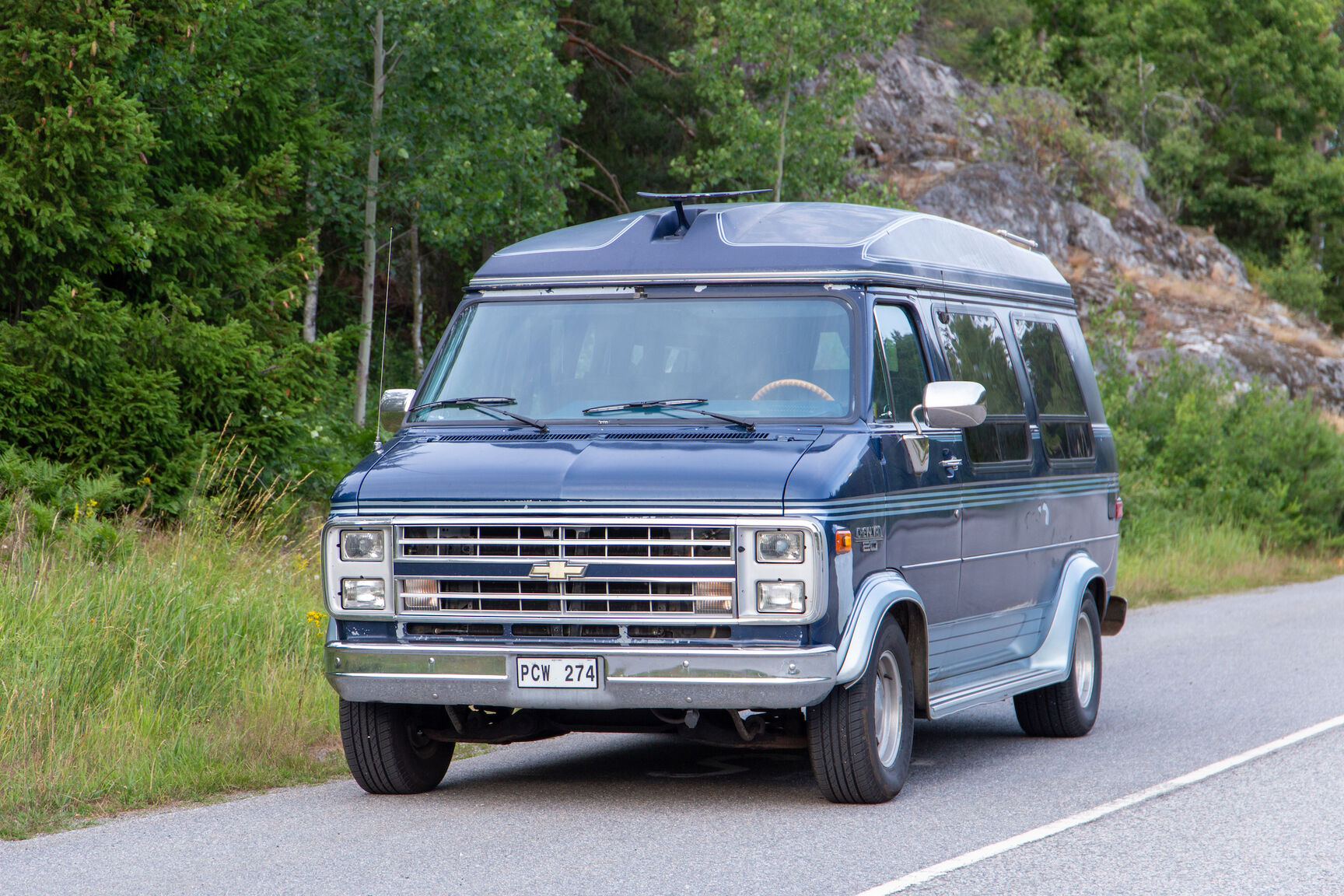 Exterior image of 1989 Chevrolet G20 Conversion Van