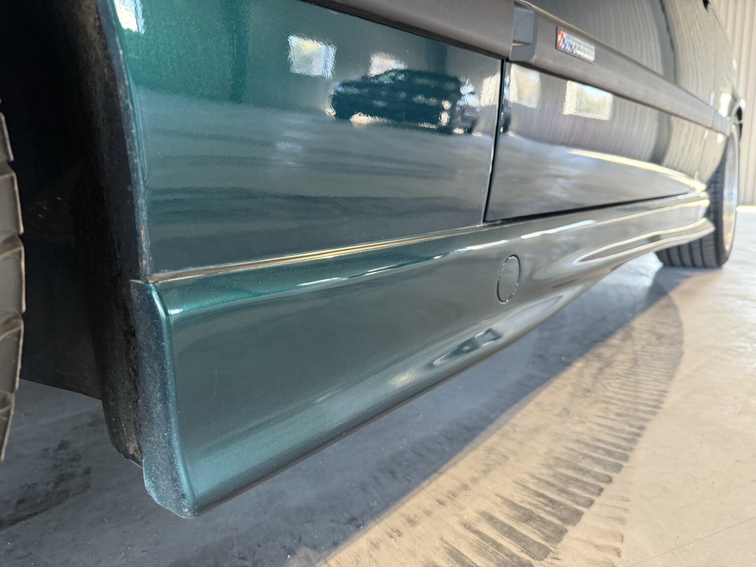 Exteriörbild på 1995 BMW 325i Coupé AVUS Edition "No Reserve Auction"