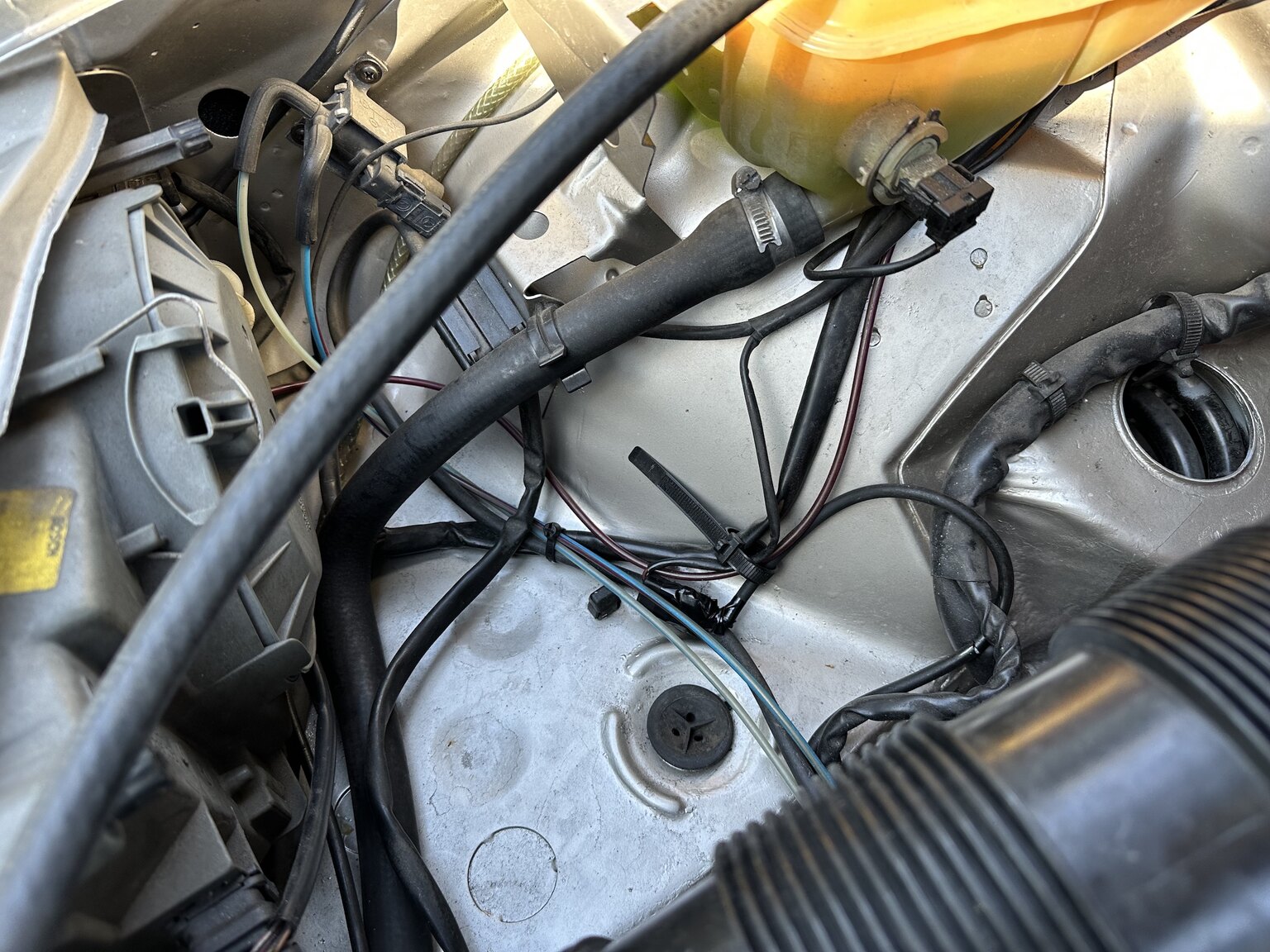 Image of 1986 Mercedes-Benz 500 SEC mechanics (11)