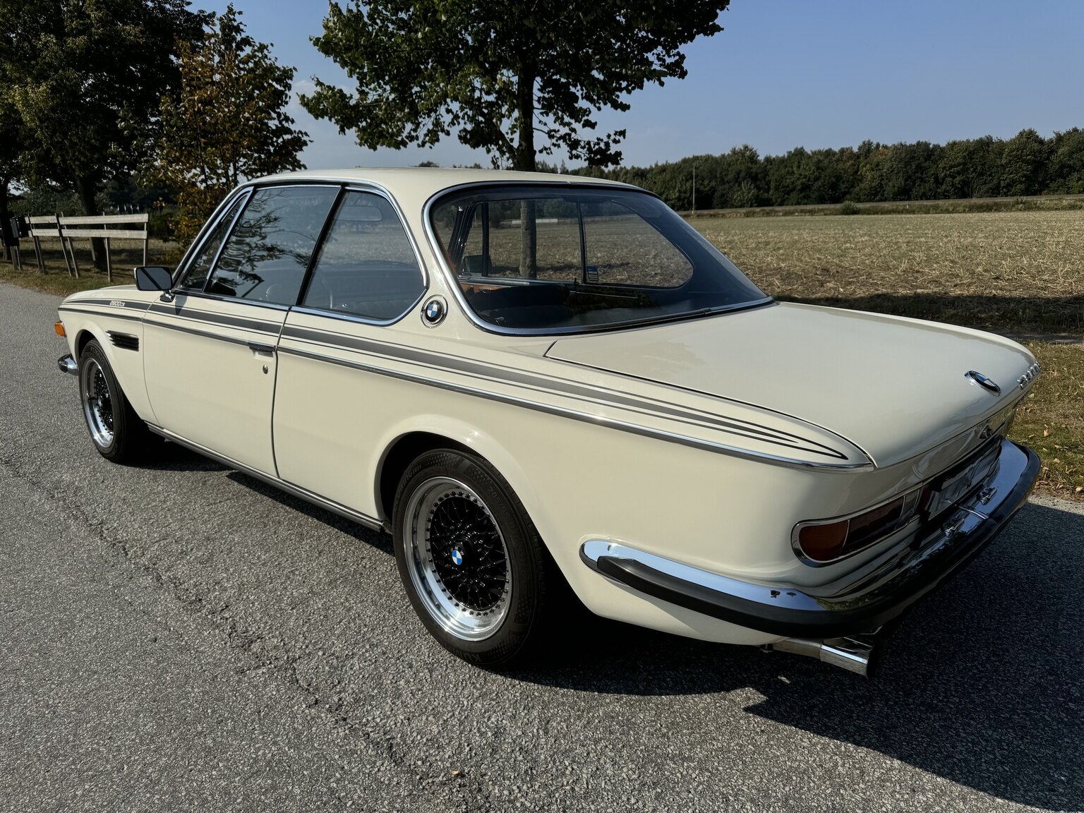 Aussenfoto 1971 BMW 2800 CS