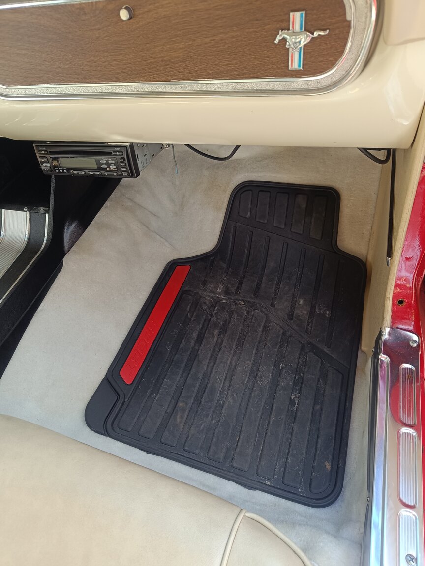 Innenraumfoto von 1966 Ford Mustang Hardtop 3.3 