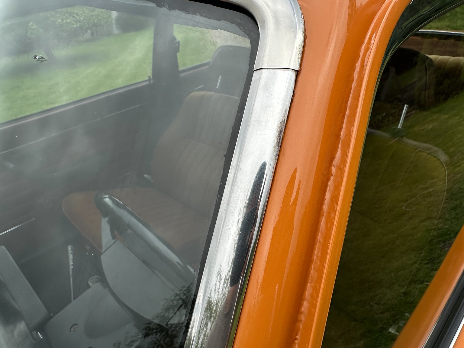 Exterior image of 1974 Volvo 142 2.0