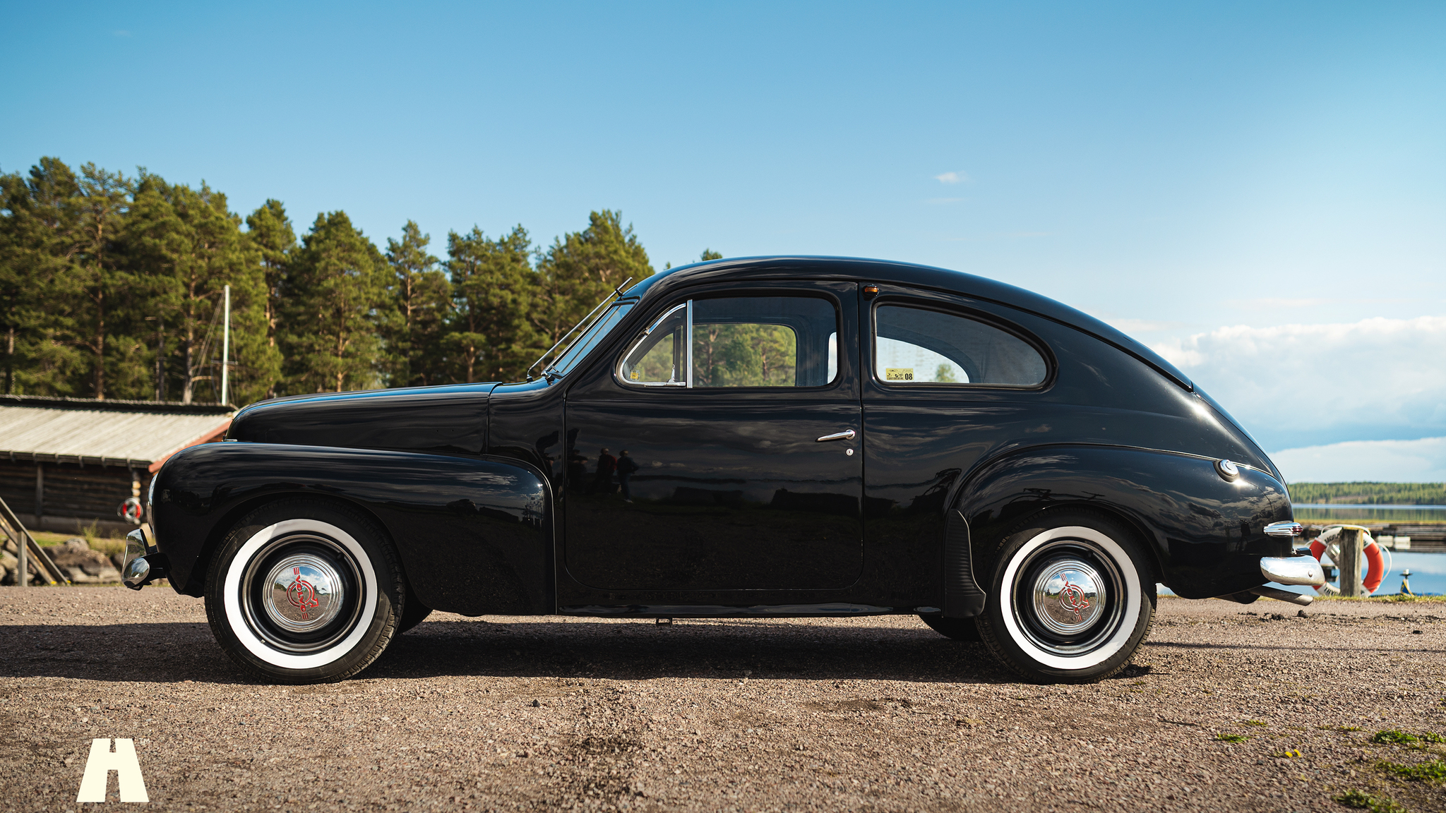 Exterior image of 1953 Volvo PV 444E