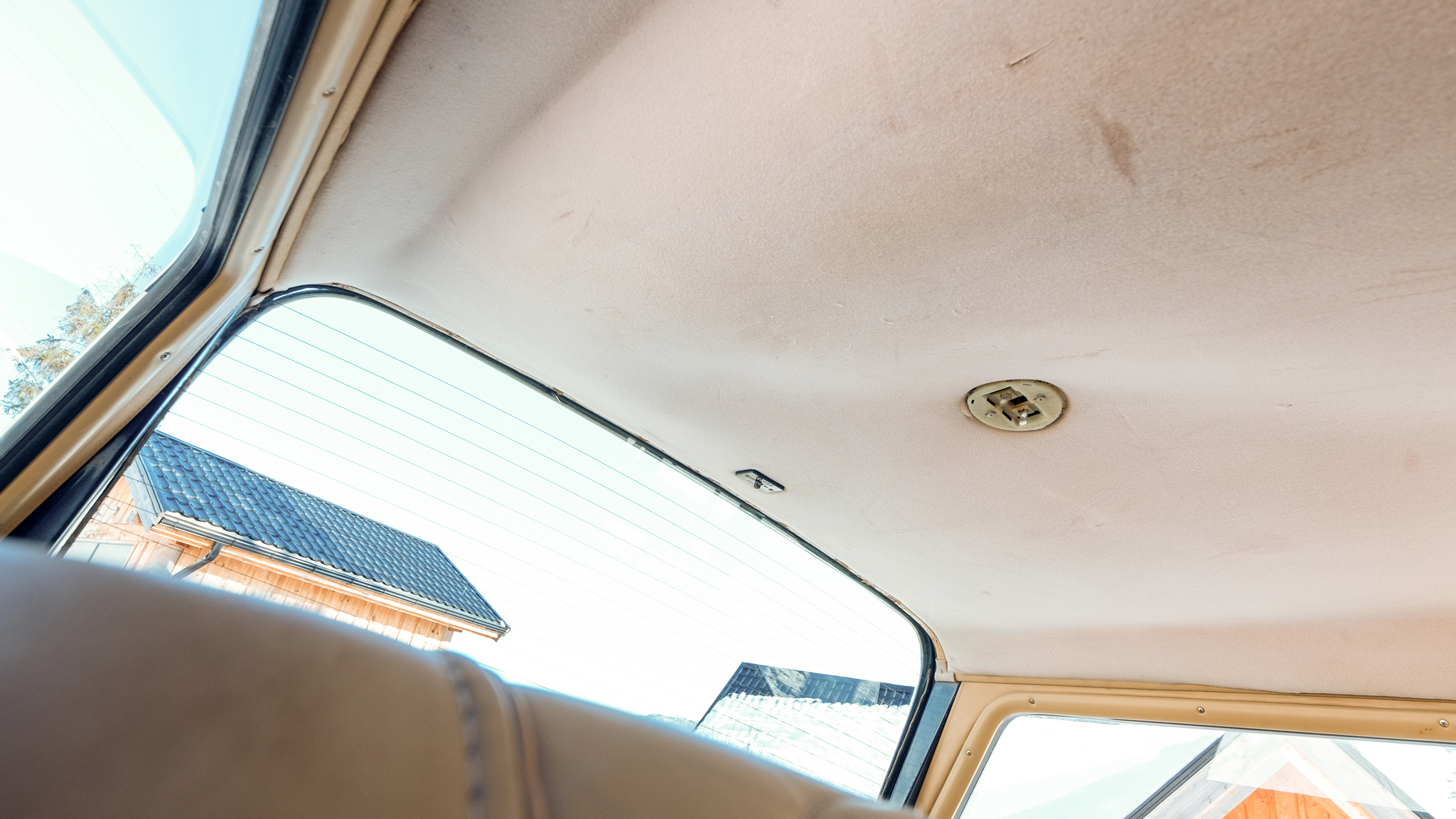 Innenraumfoto von 1988 Jeep Grand Wagoneer 5.9
