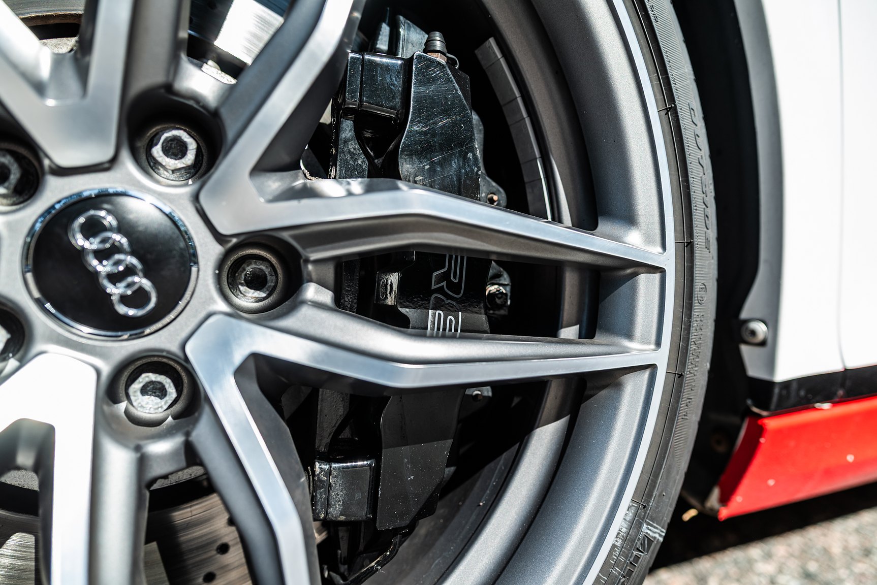 Exterior image of 2008 Audi R8 4.2 V8 Turbo Manuell