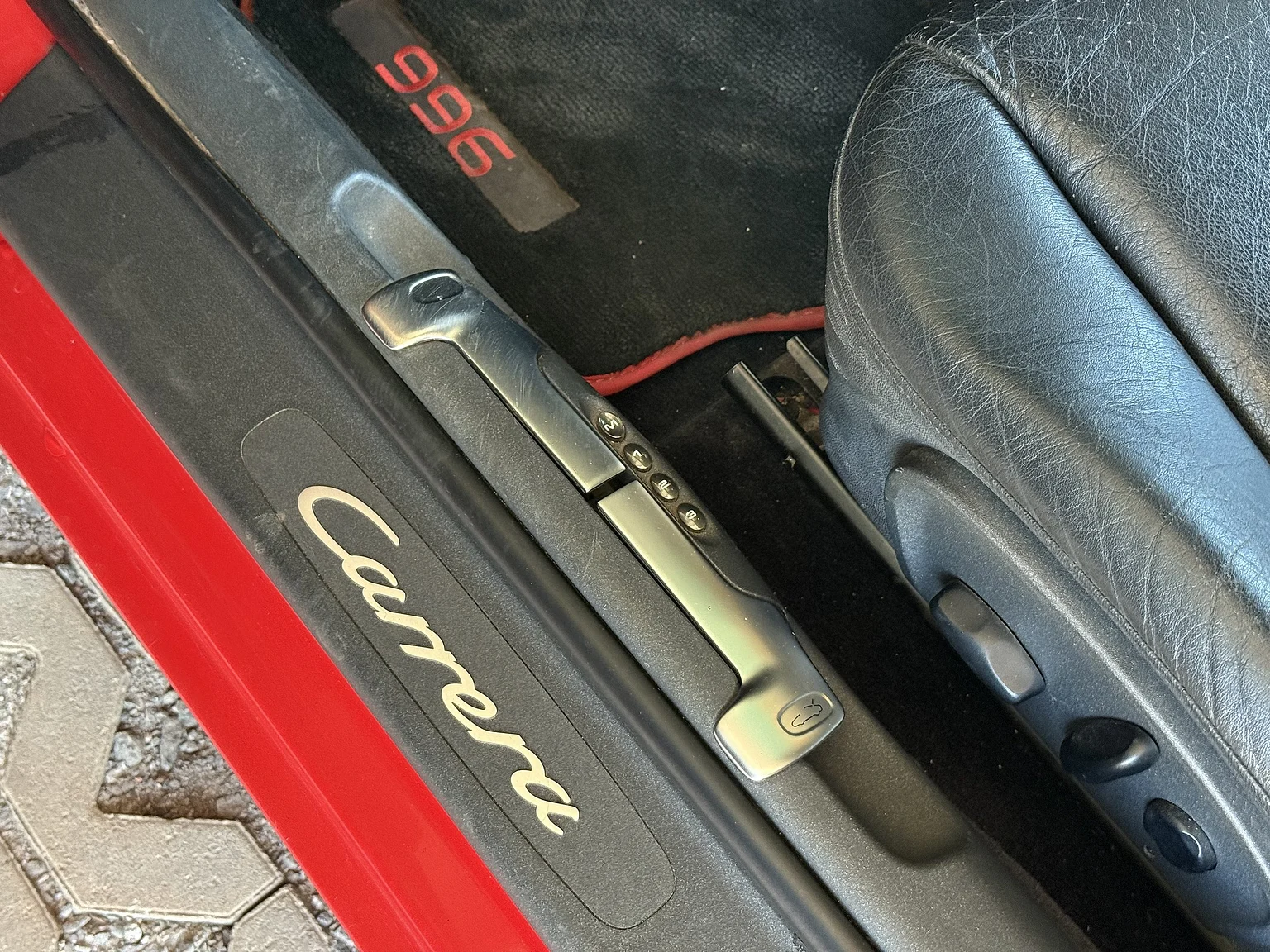 Innenraumfoto von 1998 Porsche 996 Carrera (5)