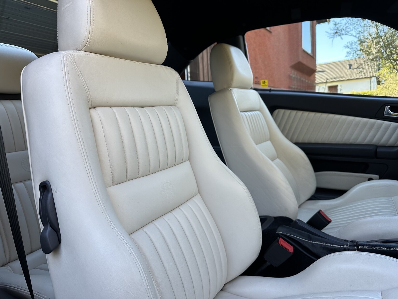 Innenraumfoto von 1997 Alfa Romeo GTV 3.0