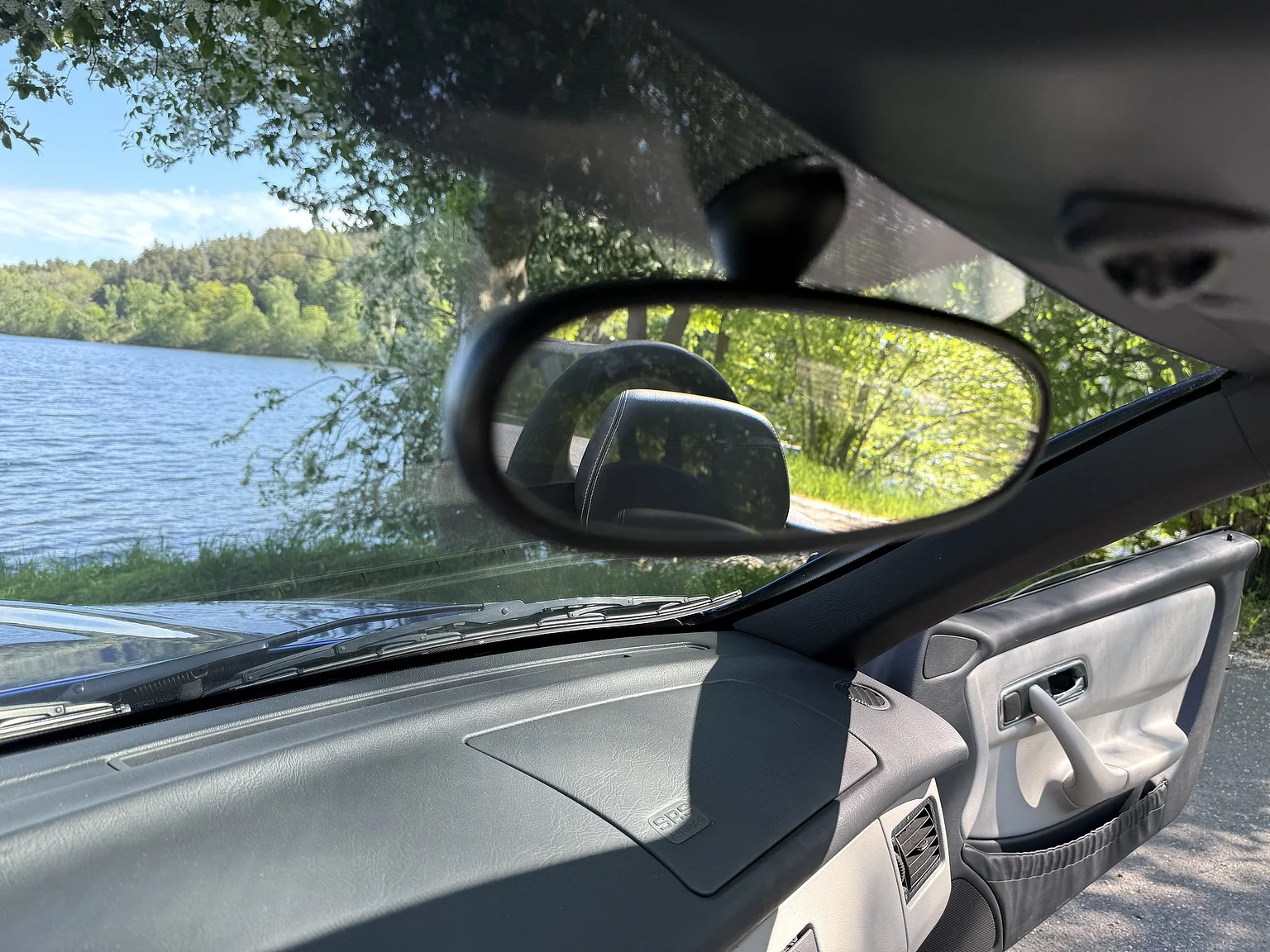 Interior image of 1997 Mercedes-Benz 230 SLK (53)