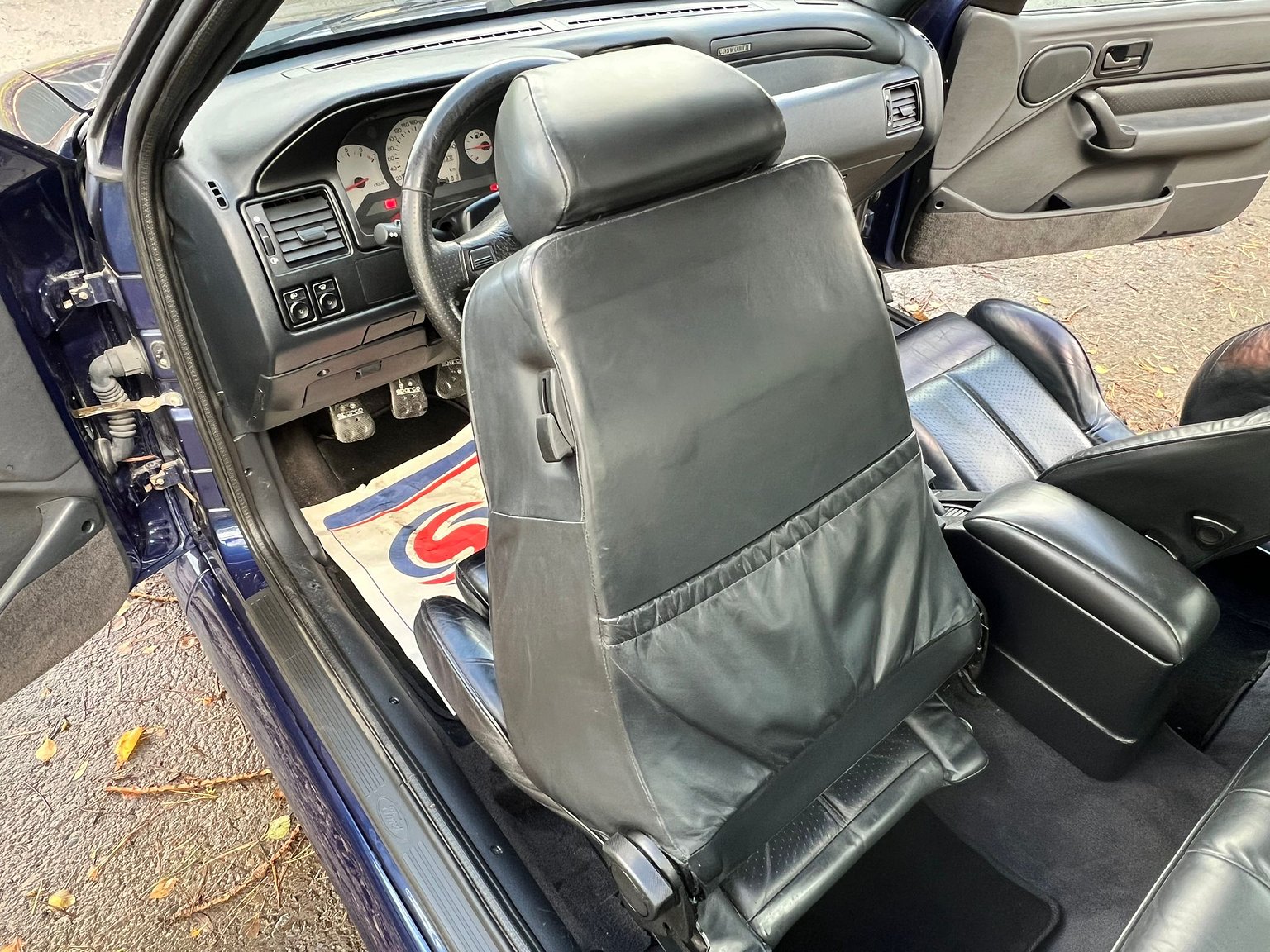 Interiörbild 1993 Ford Escort RS Cosworth "Big Turbo"