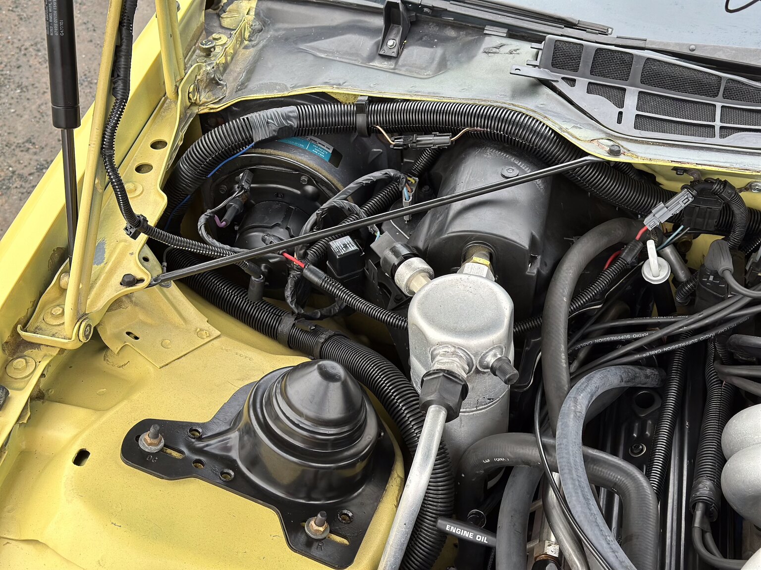 Image of 1987 Chevrolet Camaro Z28 mechanics