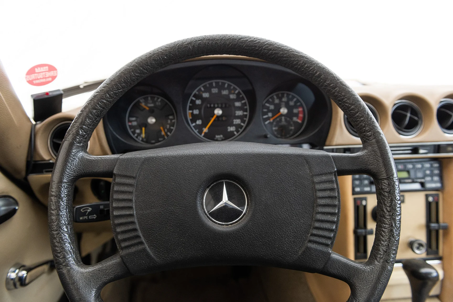 Innenraumfoto von 1975 Mercedes Benz 450 SLC (15)