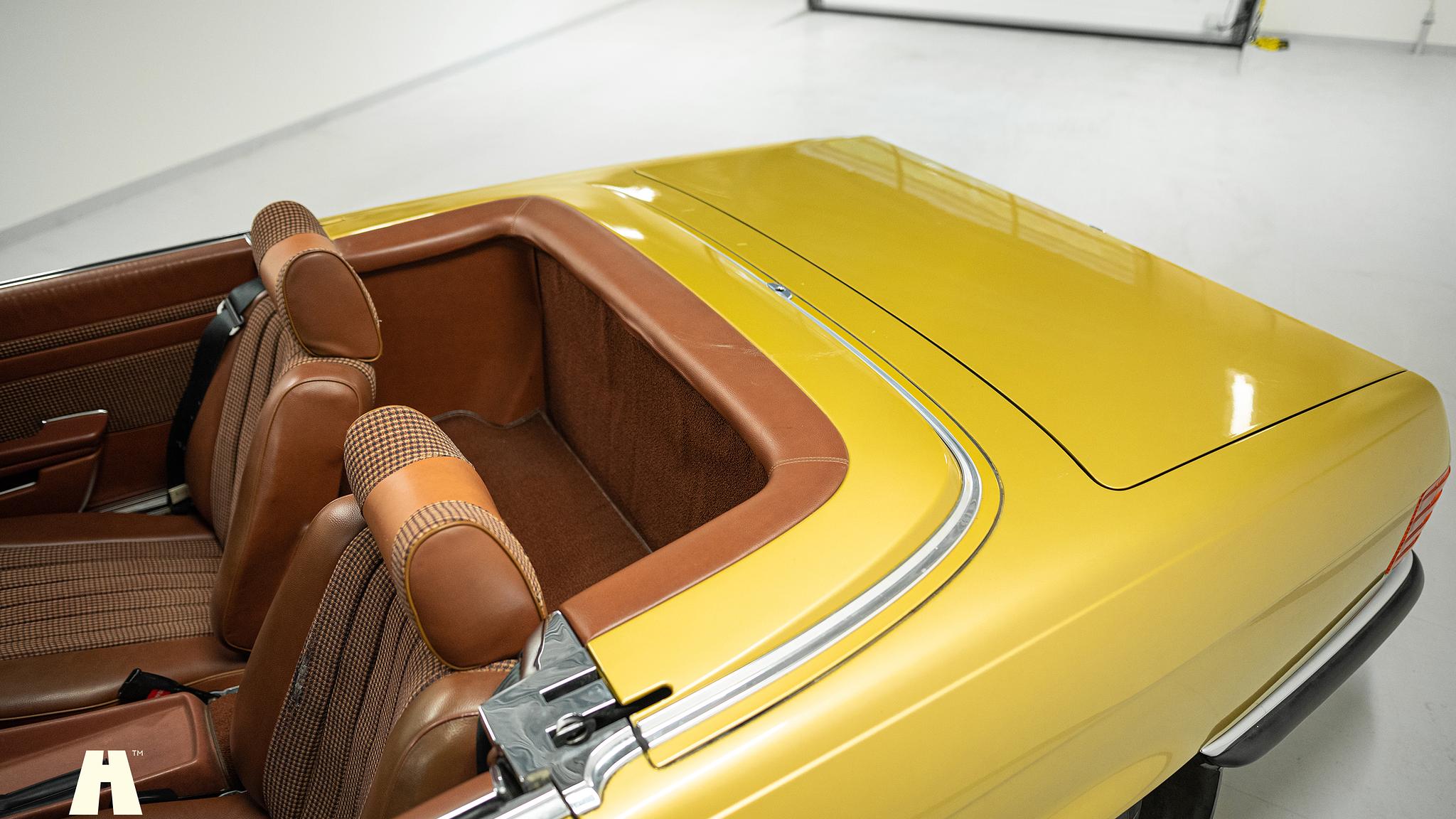 Exterior image of 1975 Mercedes SL 350