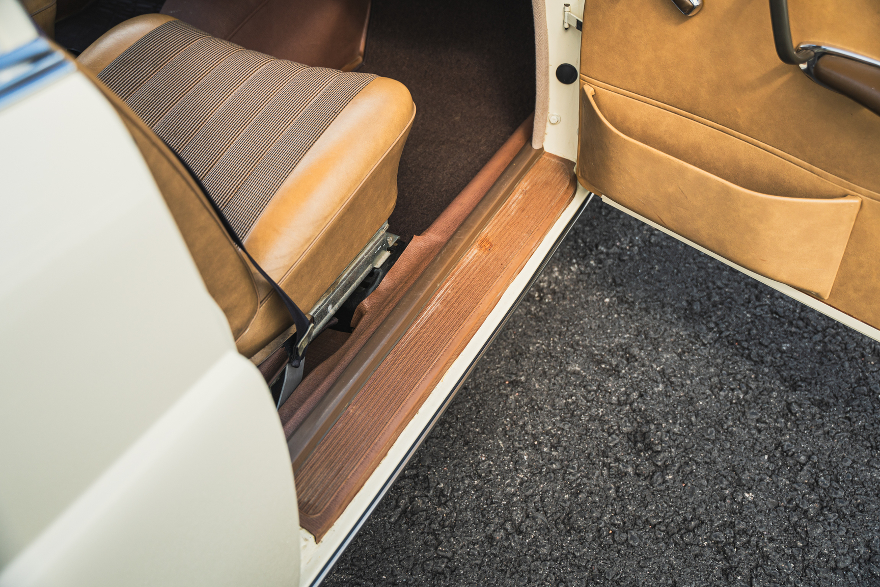 Innenraumfoto von 1966 Mercedes-Benz 200 D "Heckflosse"