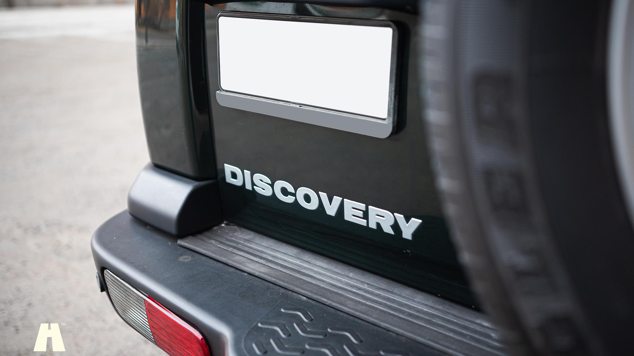 Exterior image of 2003 Land Rover Discovery II, 2003