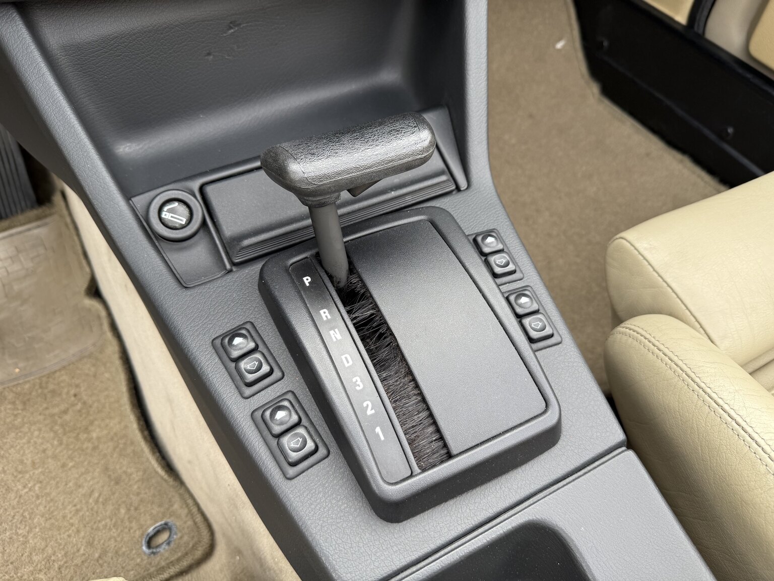Interior image of 1987 BMW 325i Convertible