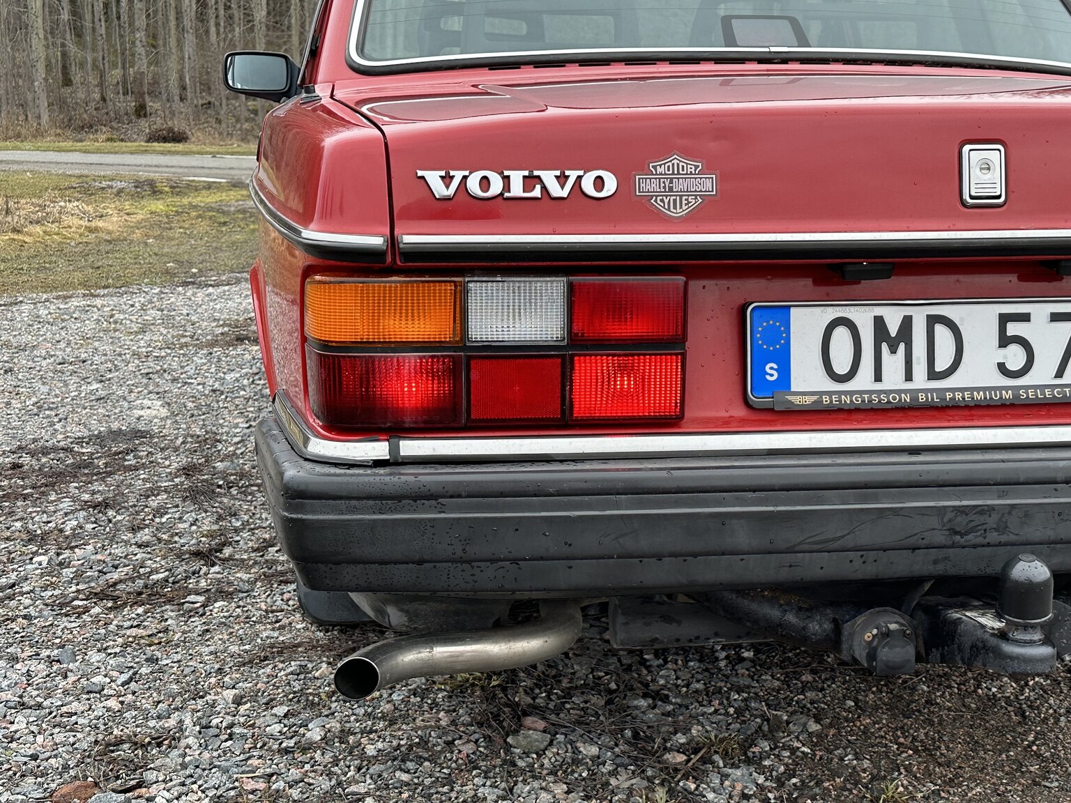 Exterior image of 1990 Volvo 240 (8)