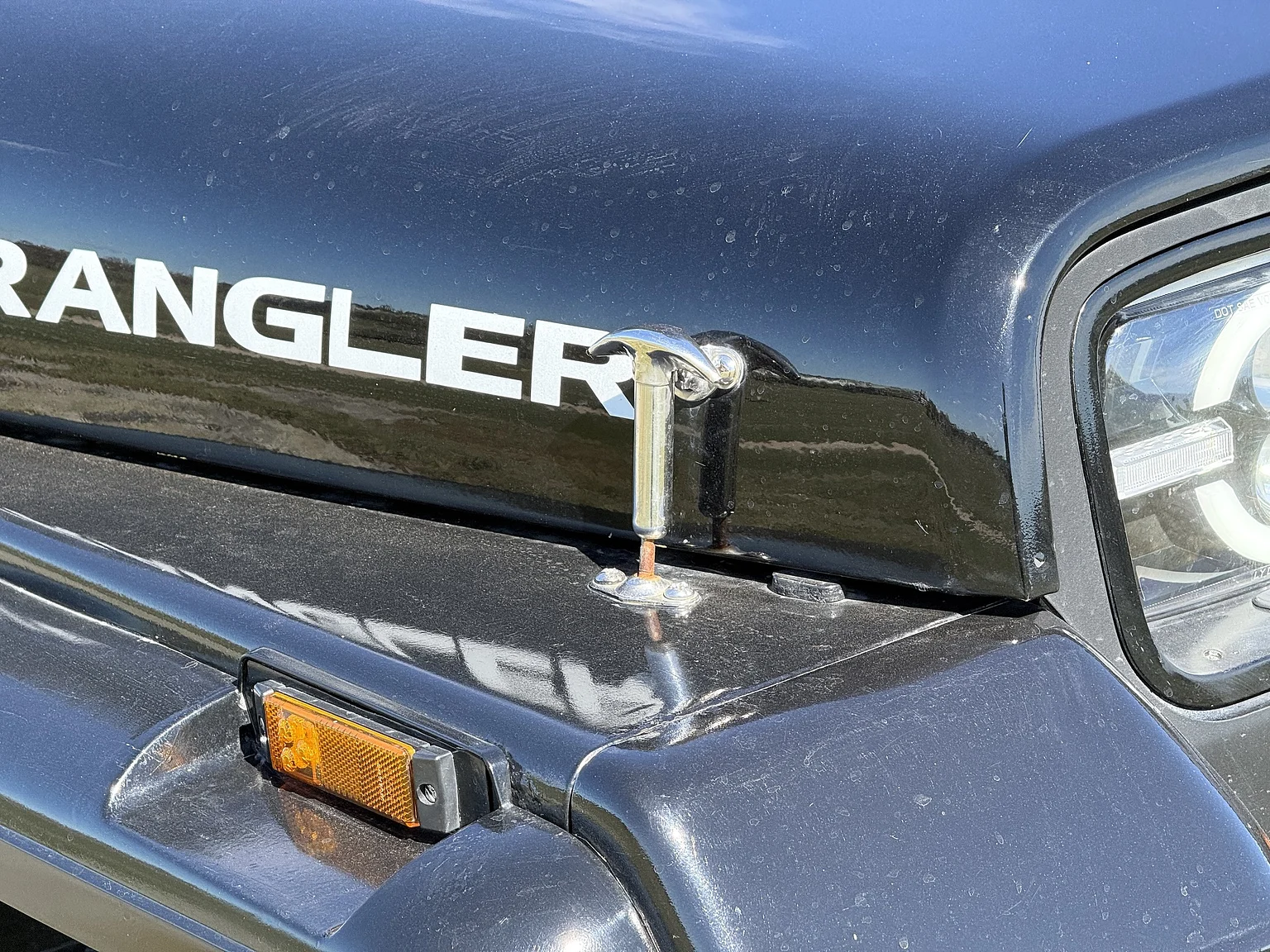 Exteriörbild på 1990 Jeep Wrangler Islander (31)