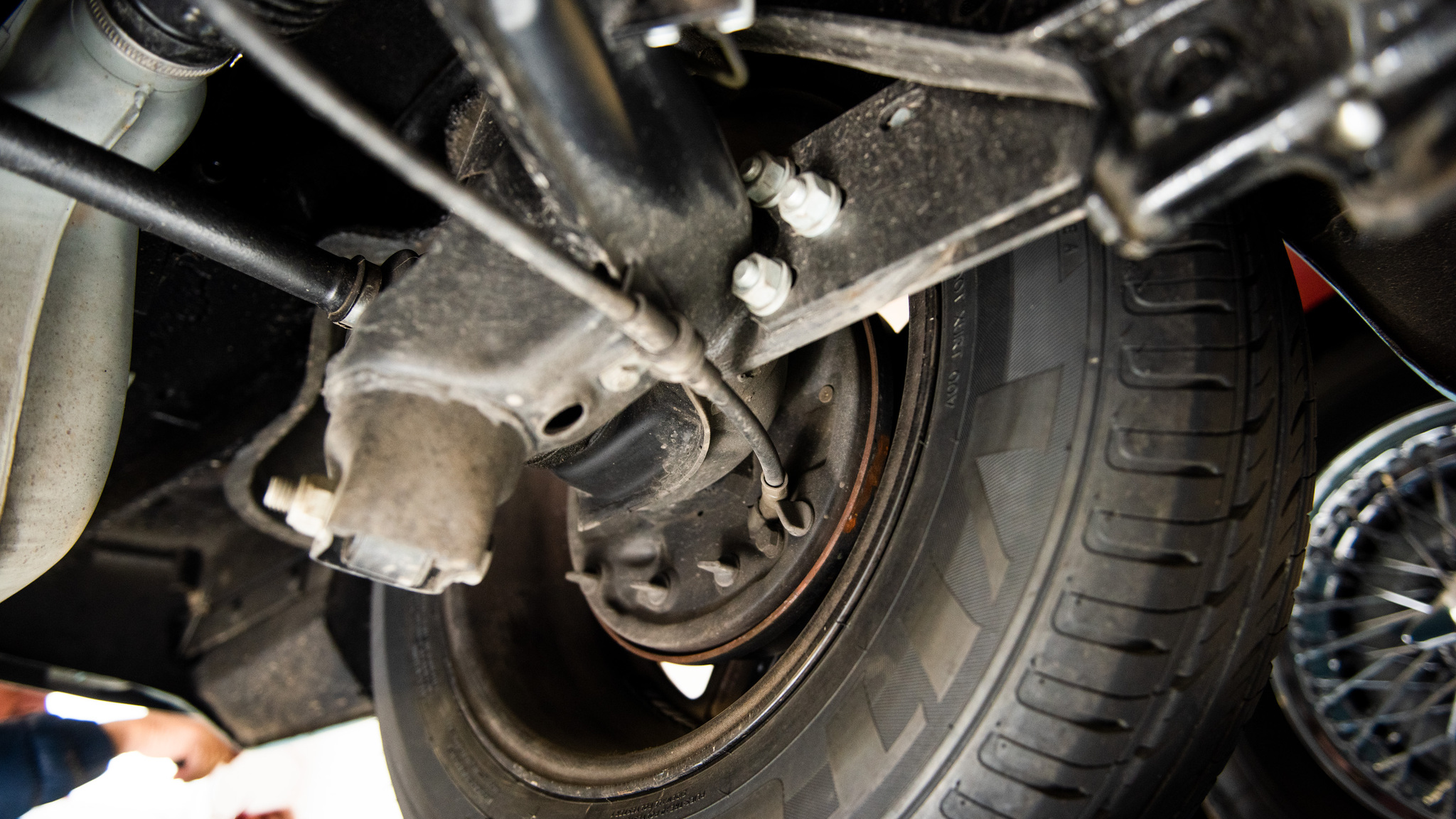 Image of 1969 Volkswagen Karmann Ghia (11) mechanics