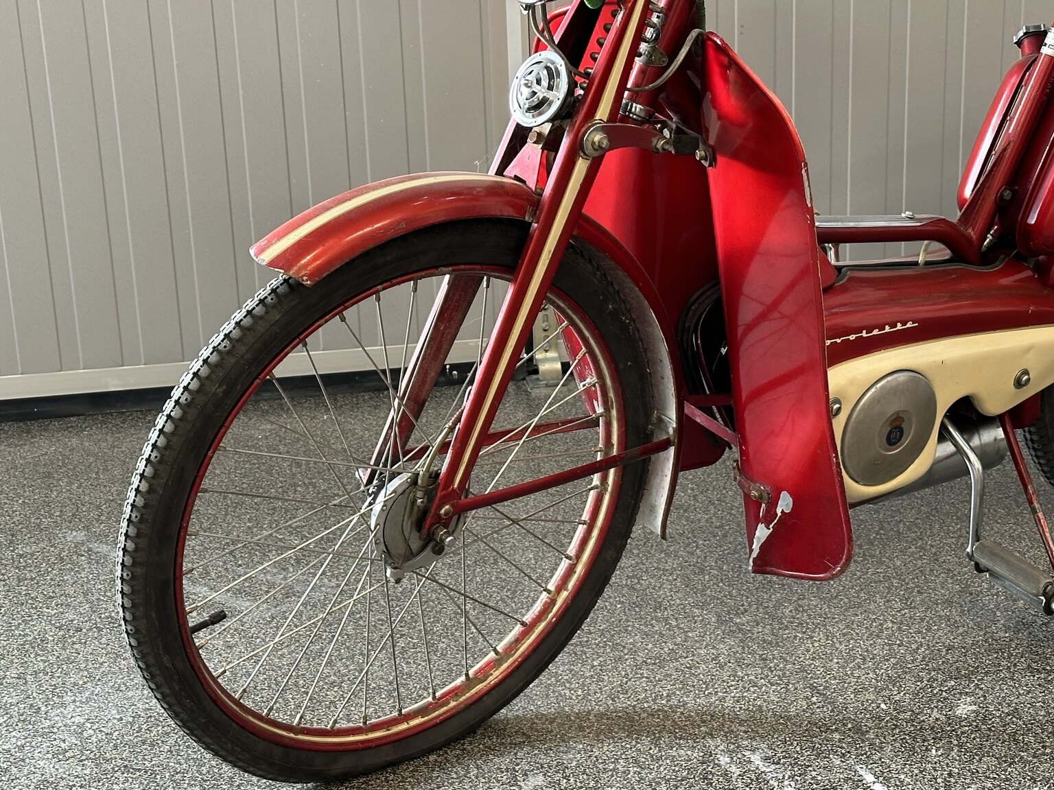 Exterior image of Husqvarna Novolette