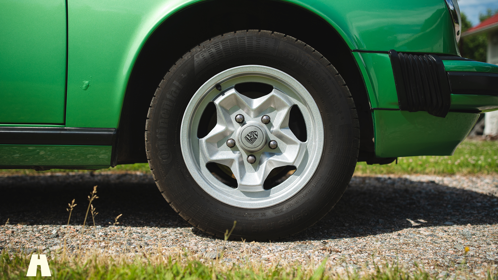 Aussenfoto 1976 Porsche 911 Targa
