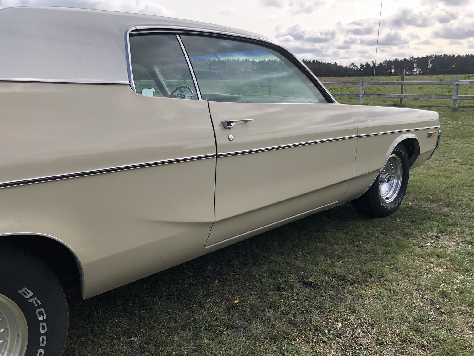 Exterior image of 1972 Dodge Polara Custom